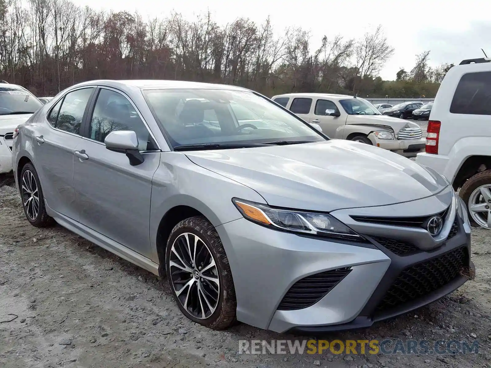 1 Photograph of a damaged car 4T1G11AK1LU871211 TOYOTA CAMRY 2020