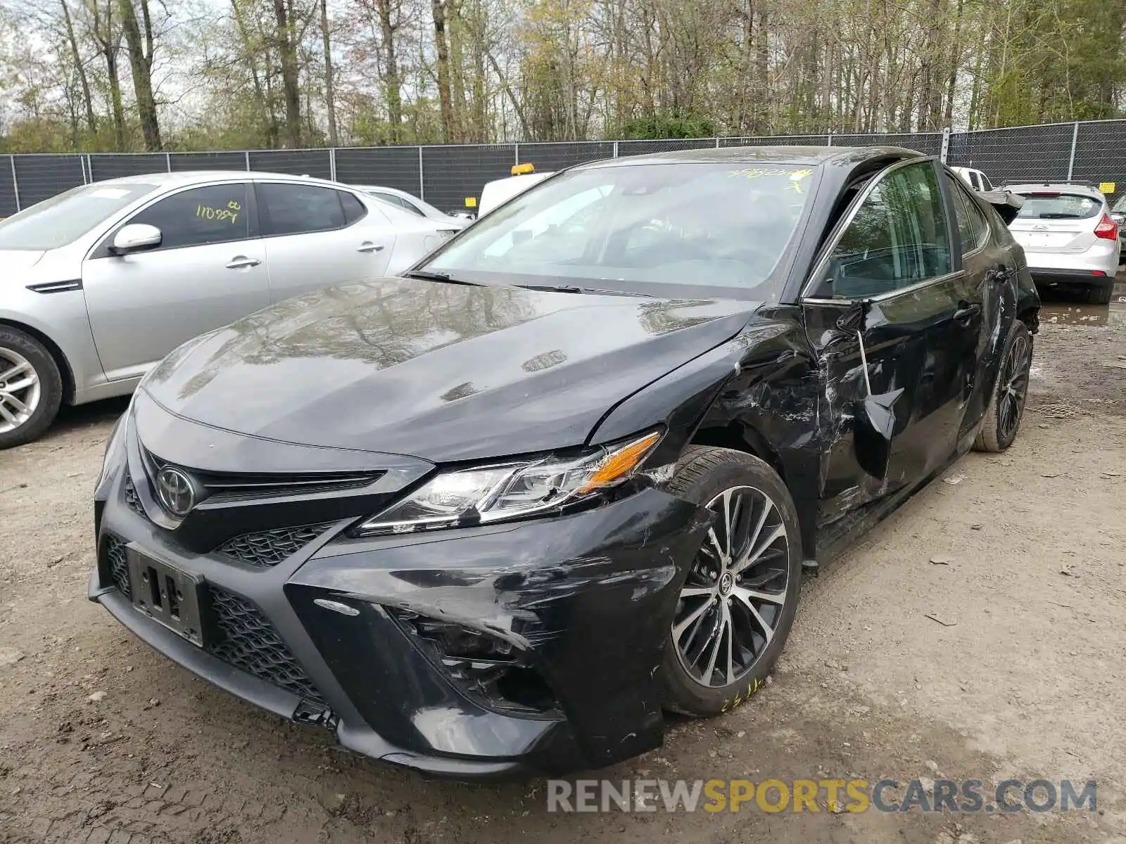 2 Photograph of a damaged car 4T1G11AK1LU879342 TOYOTA CAMRY 2020