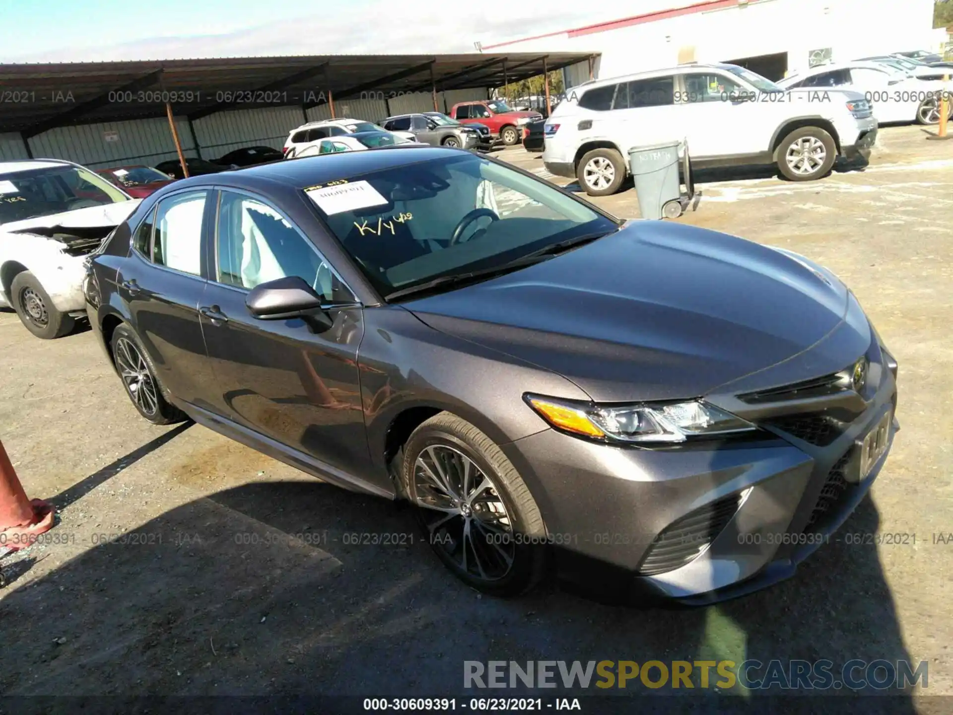 1 Photograph of a damaged car 4T1G11AK1LU879356 TOYOTA CAMRY 2020