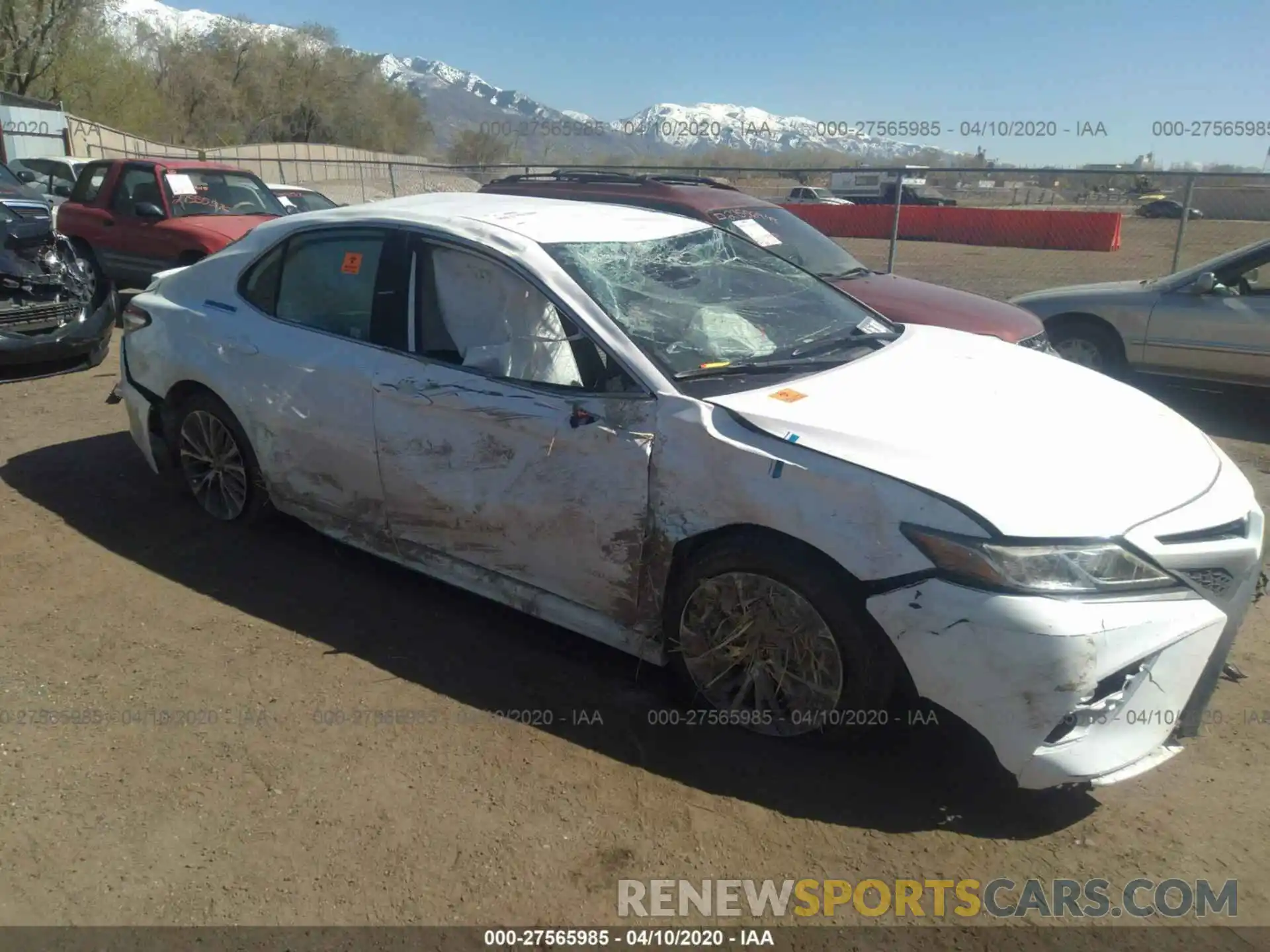 6 Photograph of a damaged car 4T1G11AK1LU894262 TOYOTA CAMRY 2020