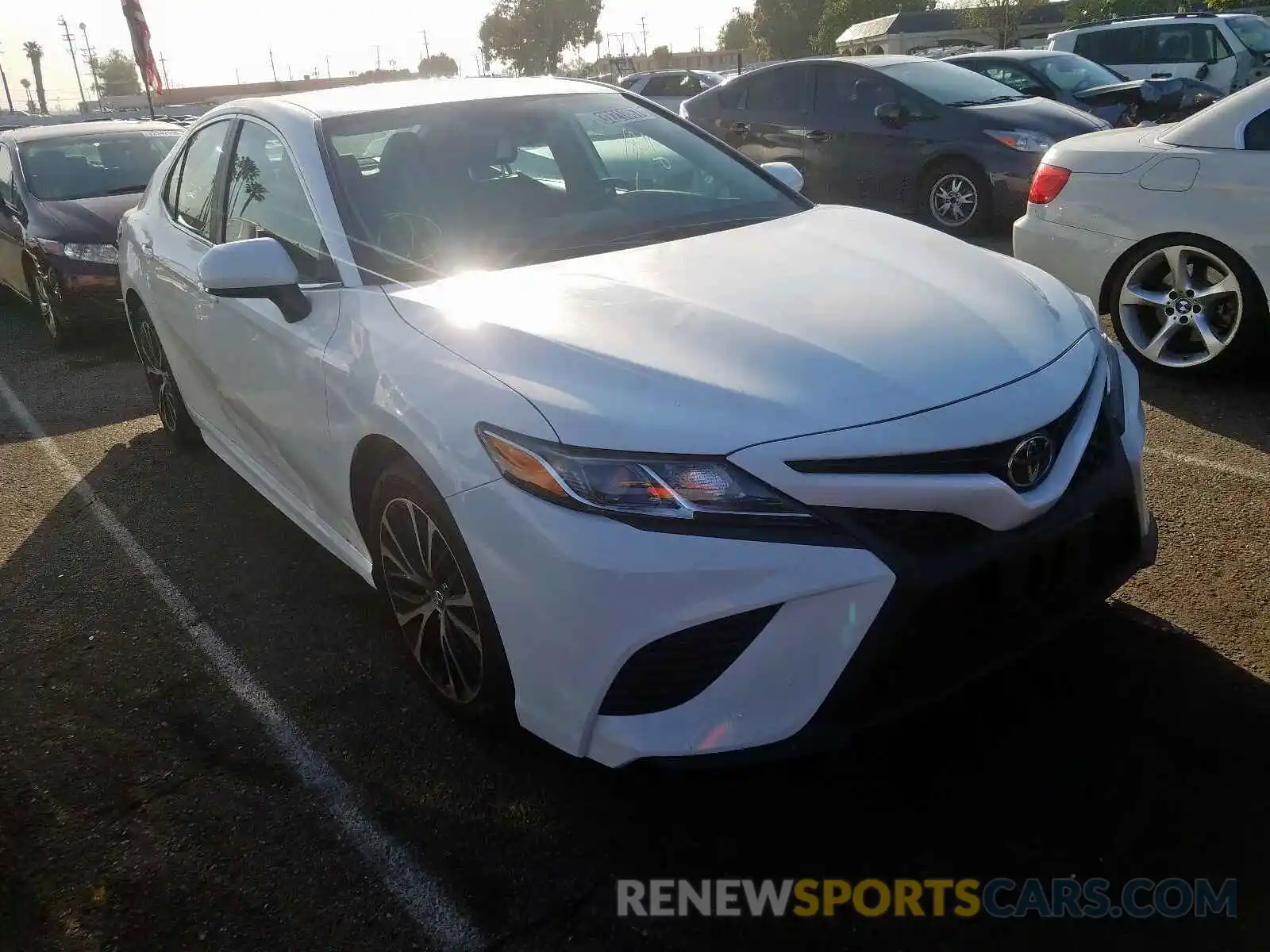 1 Photograph of a damaged car 4T1G11AK1LU894861 TOYOTA CAMRY 2020