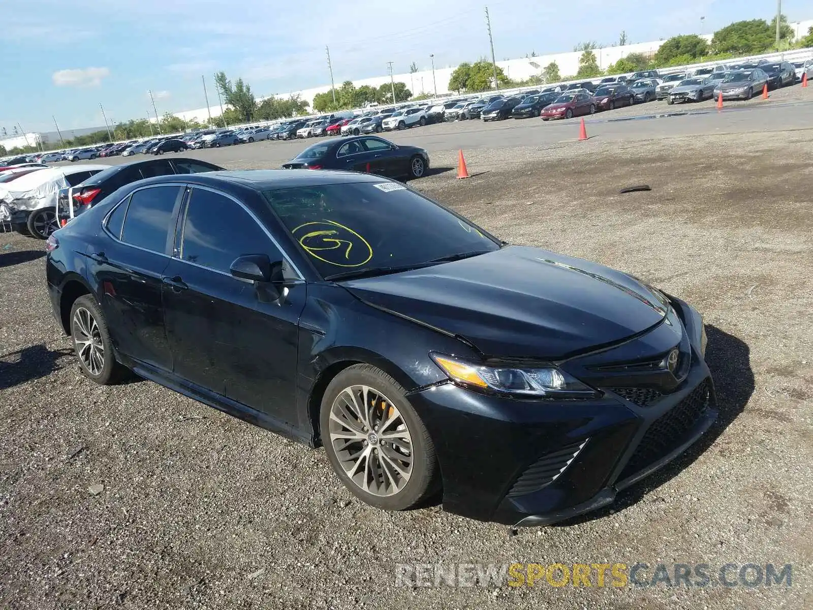 1 Photograph of a damaged car 4T1G11AK1LU896027 TOYOTA CAMRY 2020