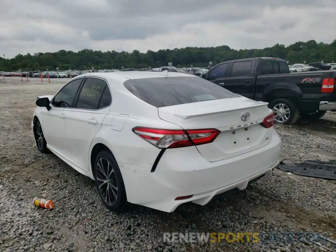 3 Photograph of a damaged car 4T1G11AK1LU900500 TOYOTA CAMRY 2020