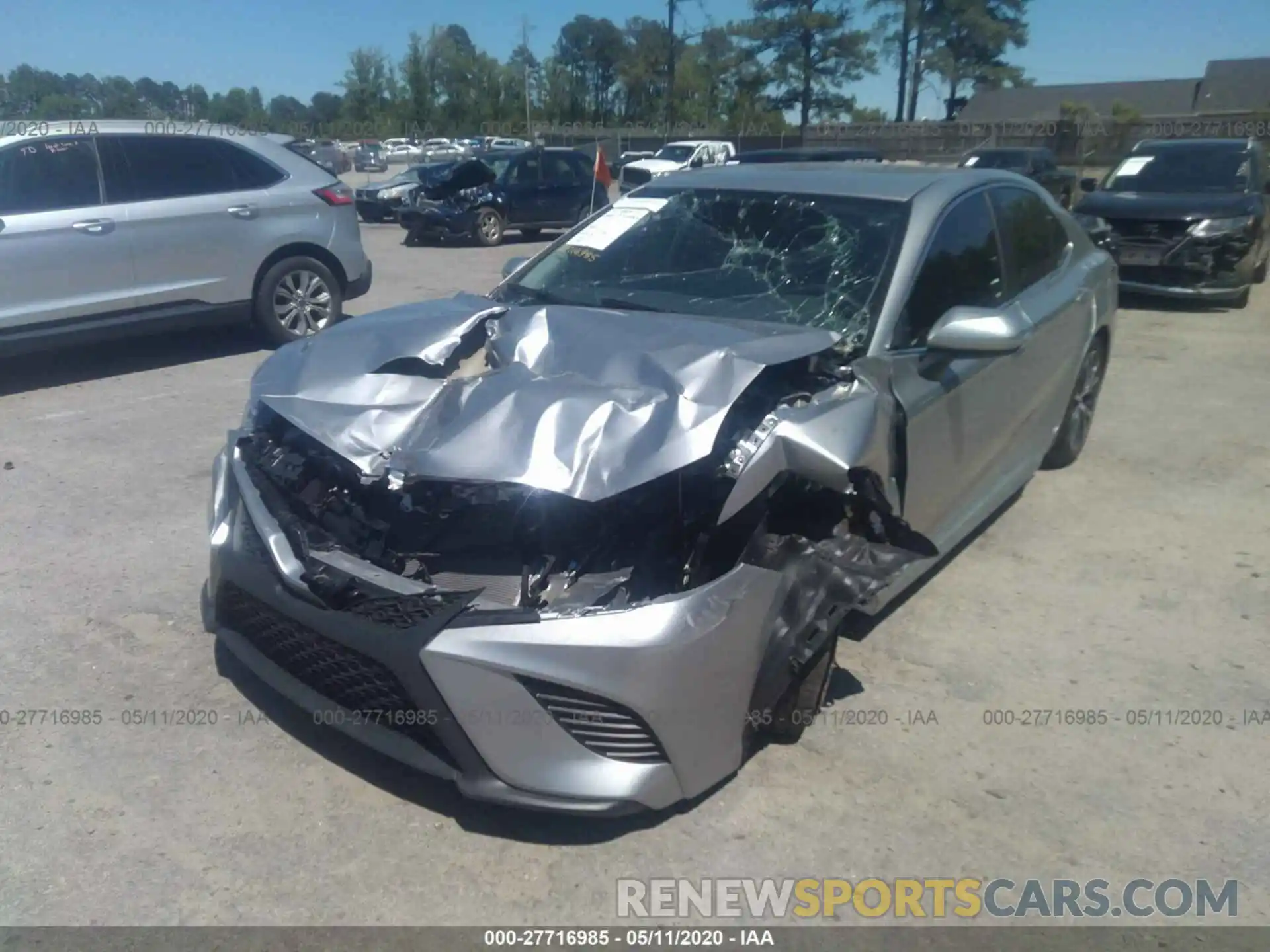 6 Photograph of a damaged car 4T1G11AK1LU901873 TOYOTA CAMRY 2020