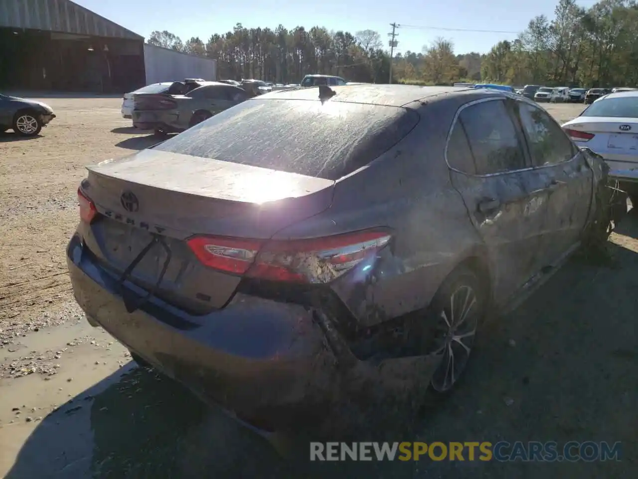 4 Photograph of a damaged car 4T1G11AK1LU905292 TOYOTA CAMRY 2020