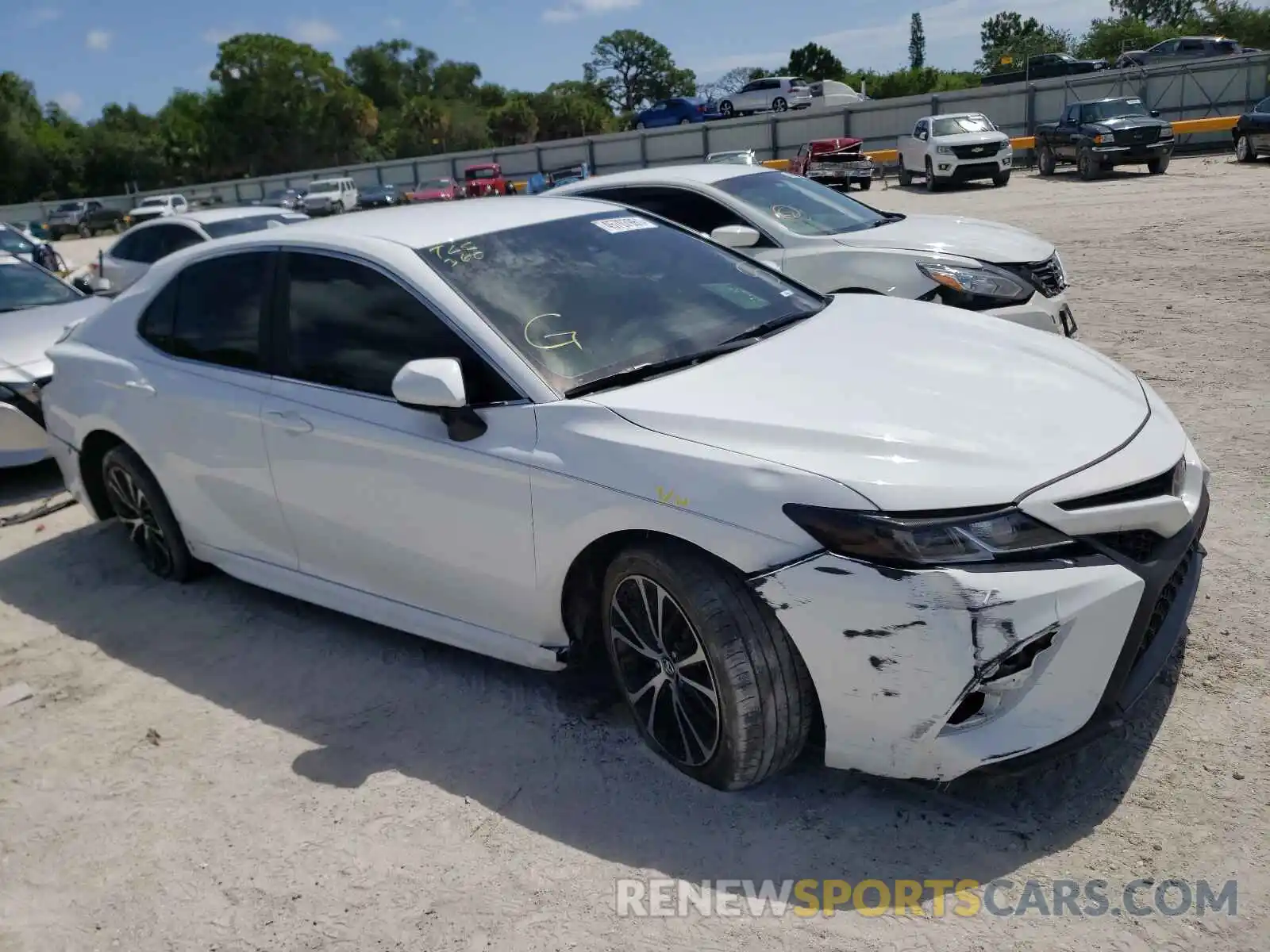 9 Photograph of a damaged car 4T1G11AK1LU906586 TOYOTA CAMRY 2020