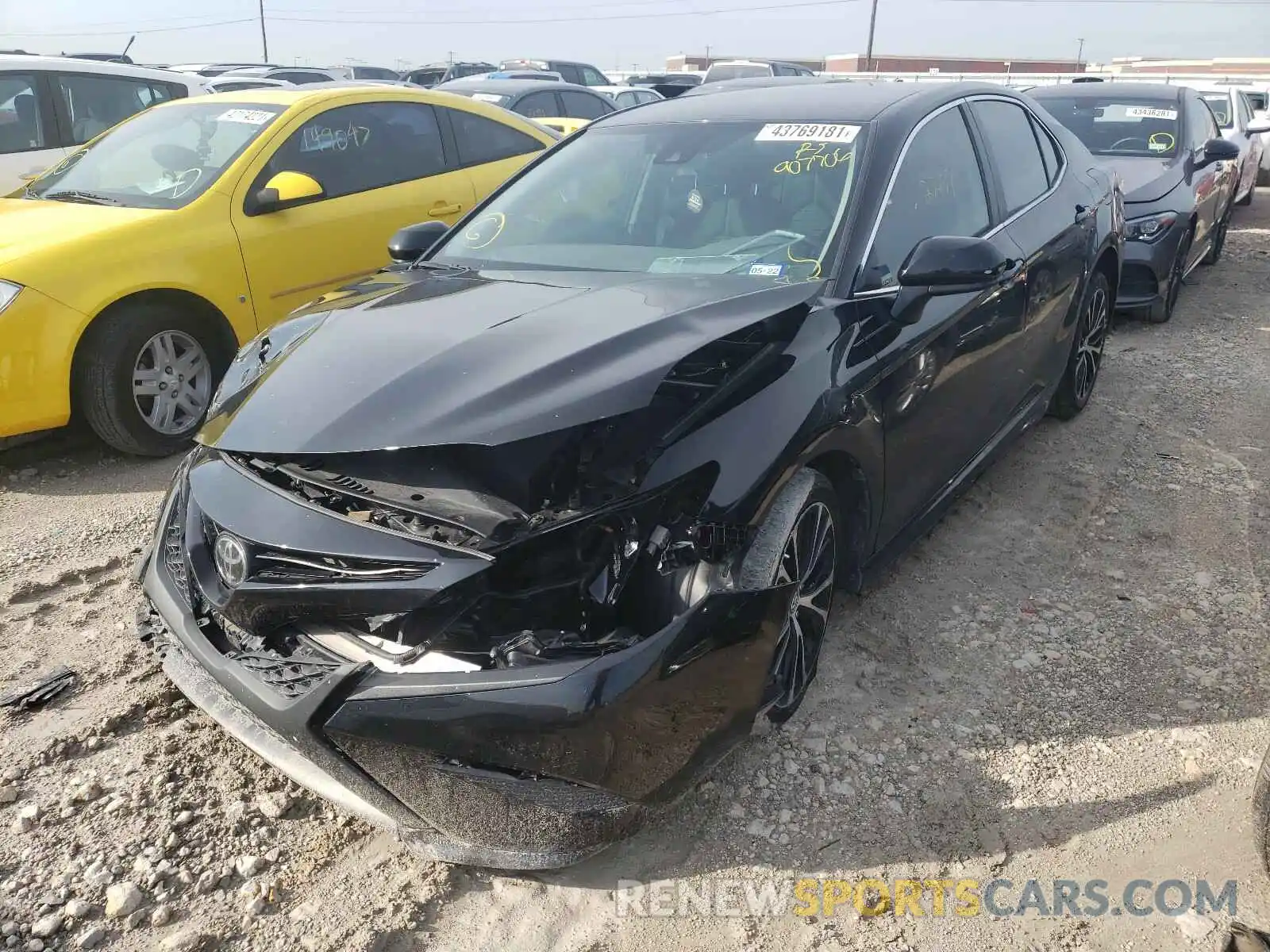 2 Photograph of a damaged car 4T1G11AK1LU907706 TOYOTA CAMRY 2020