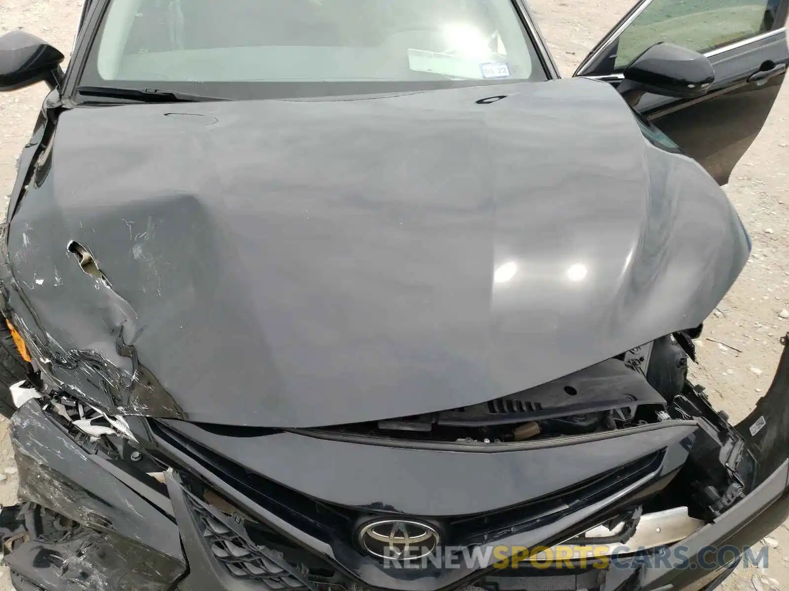 7 Photograph of a damaged car 4T1G11AK1LU907706 TOYOTA CAMRY 2020