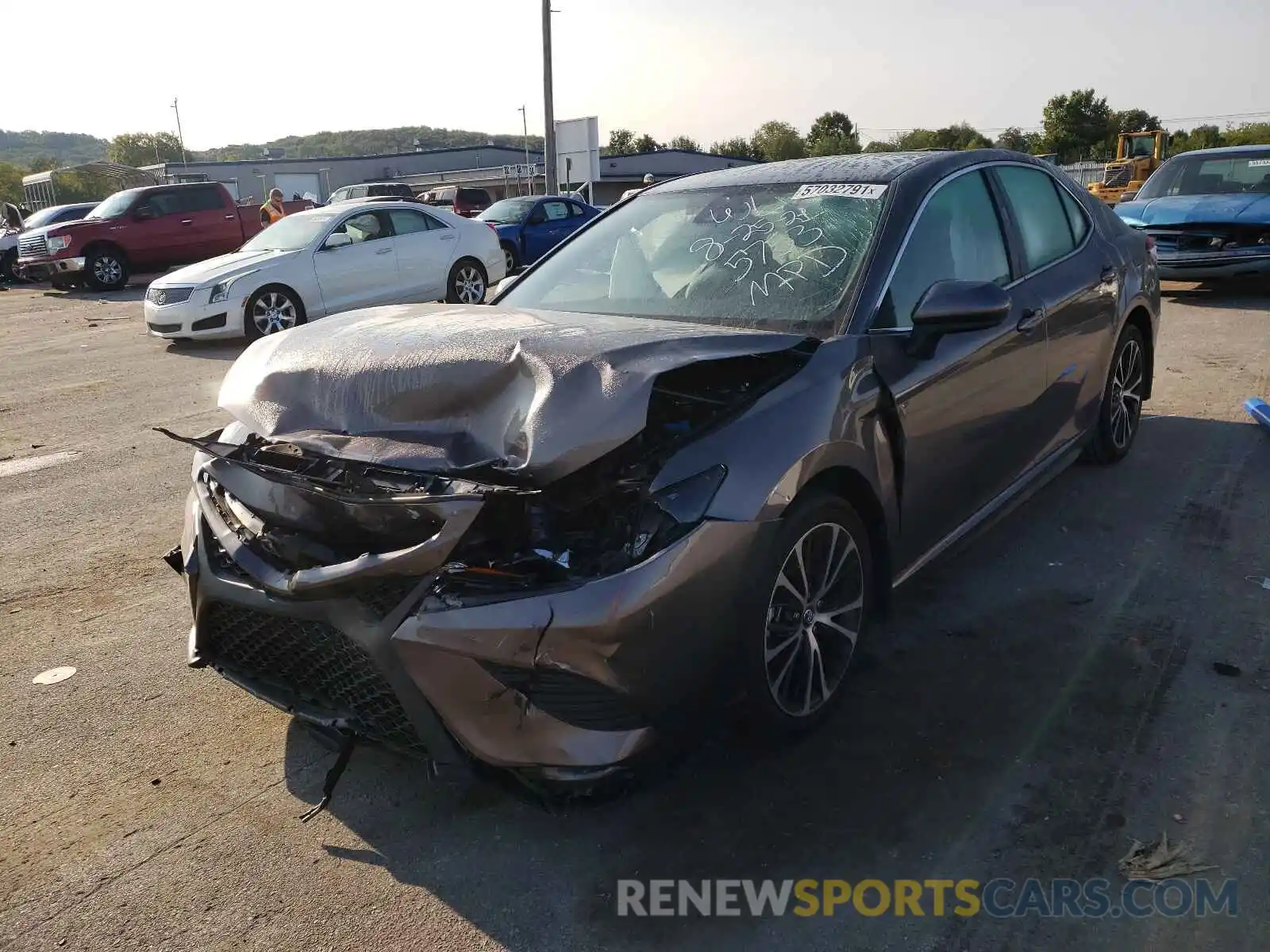 2 Photograph of a damaged car 4T1G11AK1LU915773 TOYOTA CAMRY 2020