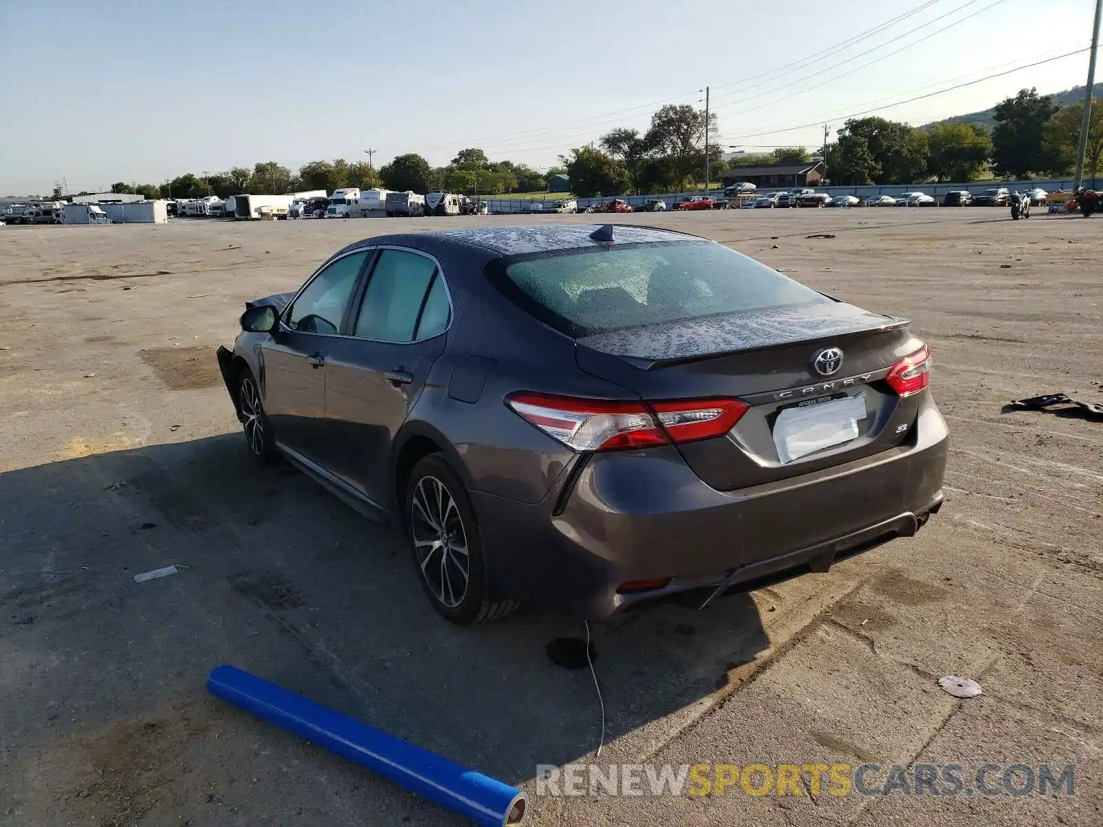 3 Photograph of a damaged car 4T1G11AK1LU915773 TOYOTA CAMRY 2020