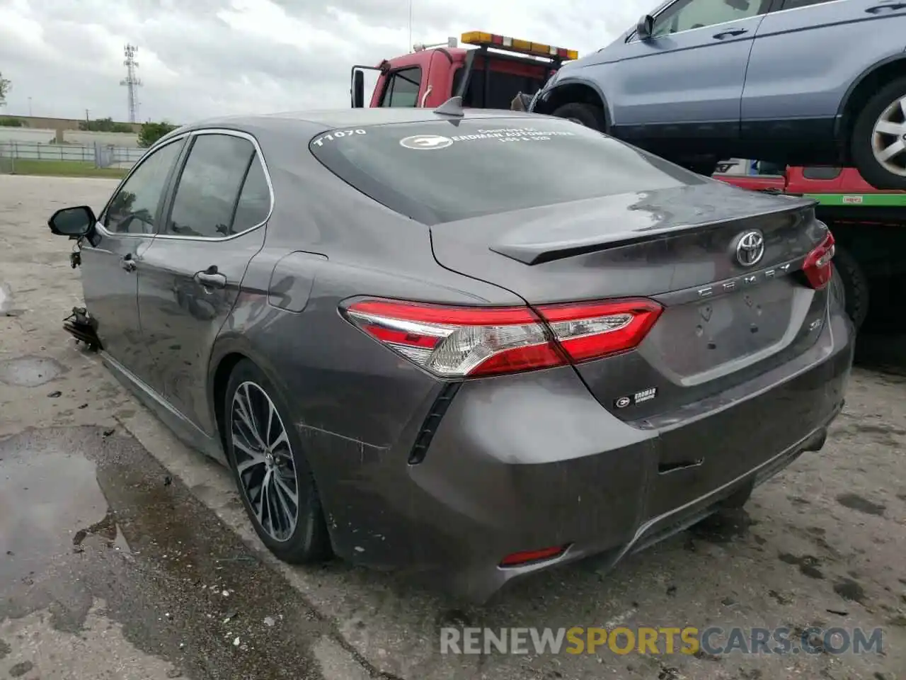 3 Photograph of a damaged car 4T1G11AK1LU916079 TOYOTA CAMRY 2020