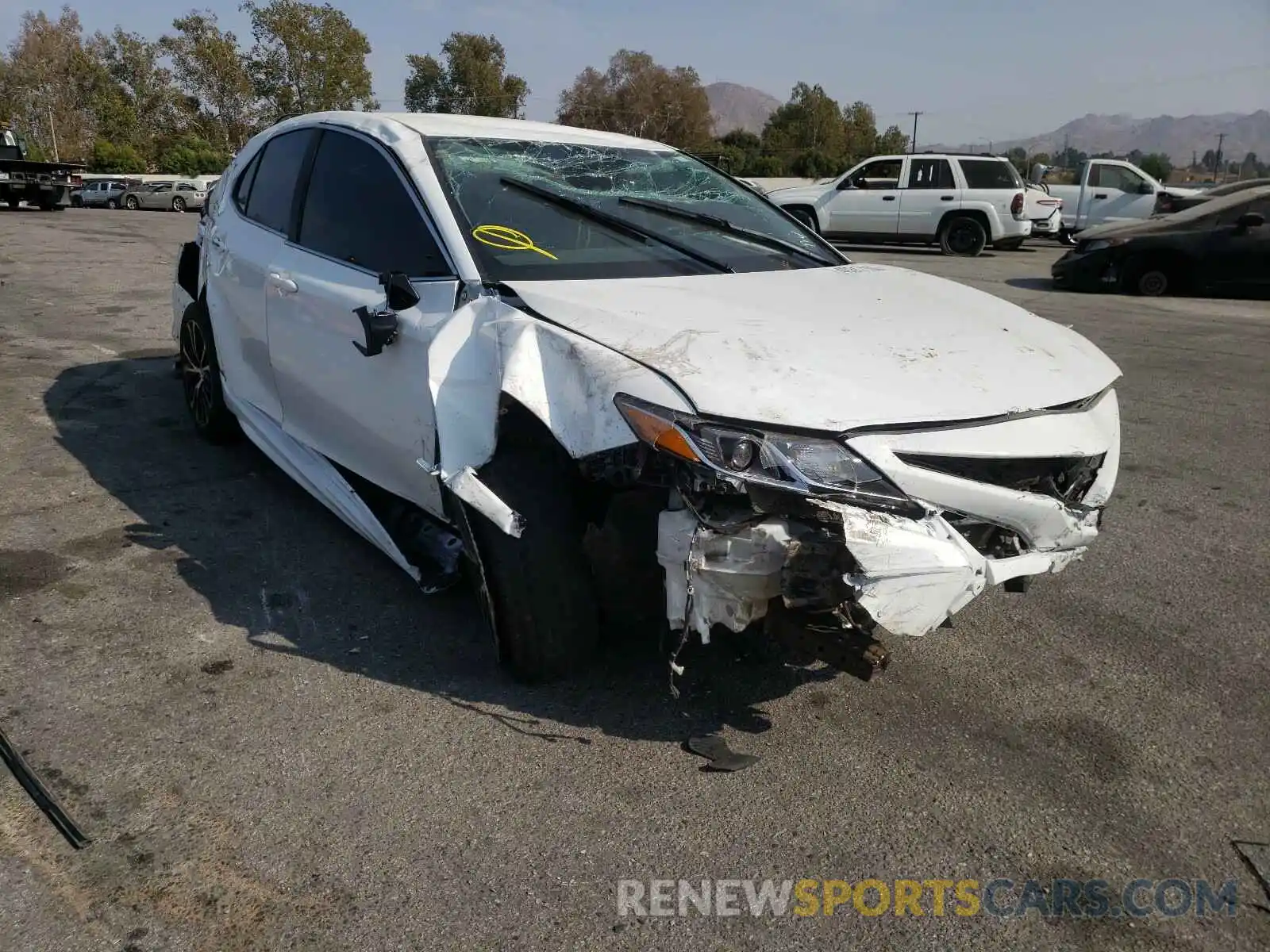 1 Photograph of a damaged car 4T1G11AK1LU920875 TOYOTA CAMRY 2020