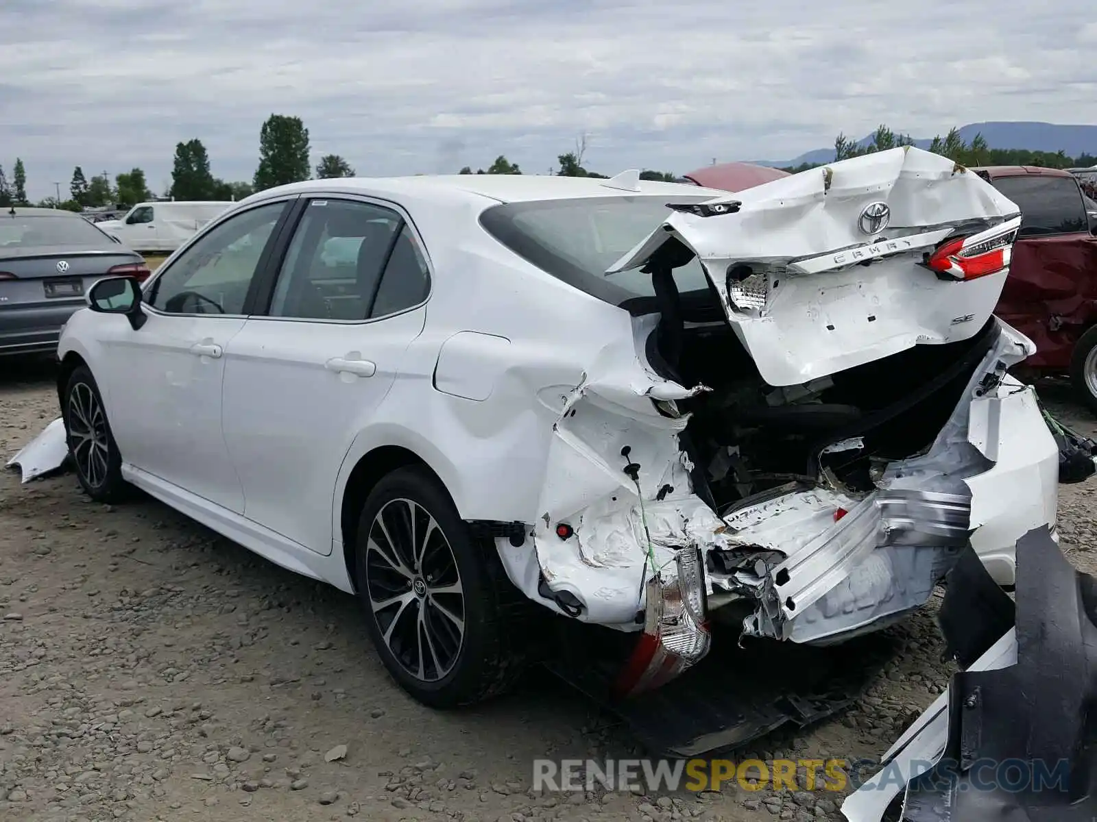 3 Photograph of a damaged car 4T1G11AK1LU926871 TOYOTA CAMRY 2020