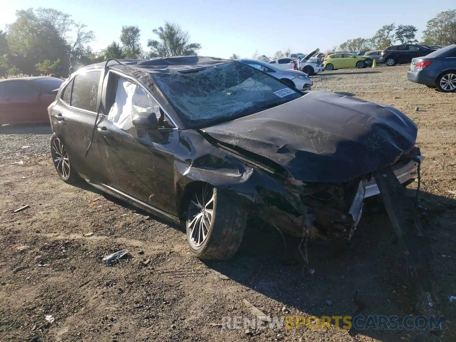 1 Photograph of a damaged car 4T1G11AK1LU928412 TOYOTA CAMRY 2020