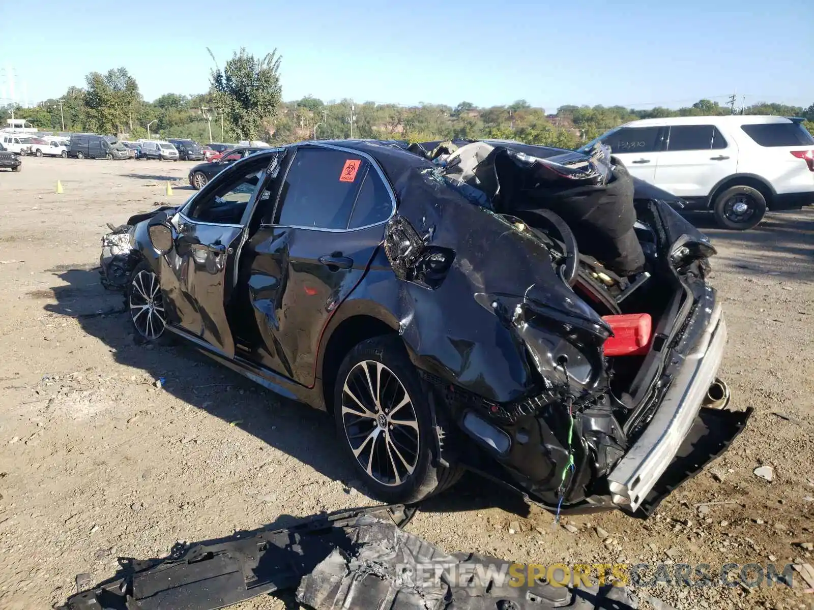 3 Photograph of a damaged car 4T1G11AK1LU928412 TOYOTA CAMRY 2020