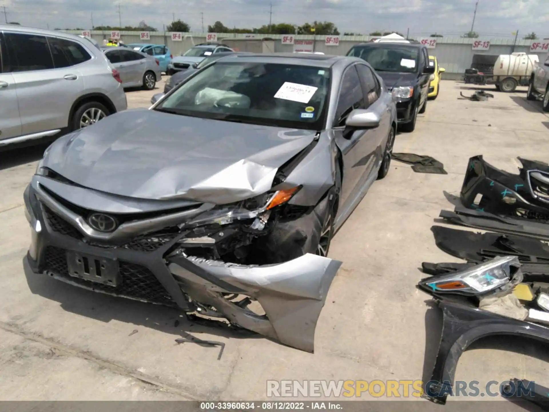 2 Photograph of a damaged car 4T1G11AK1LU929155 TOYOTA CAMRY 2020