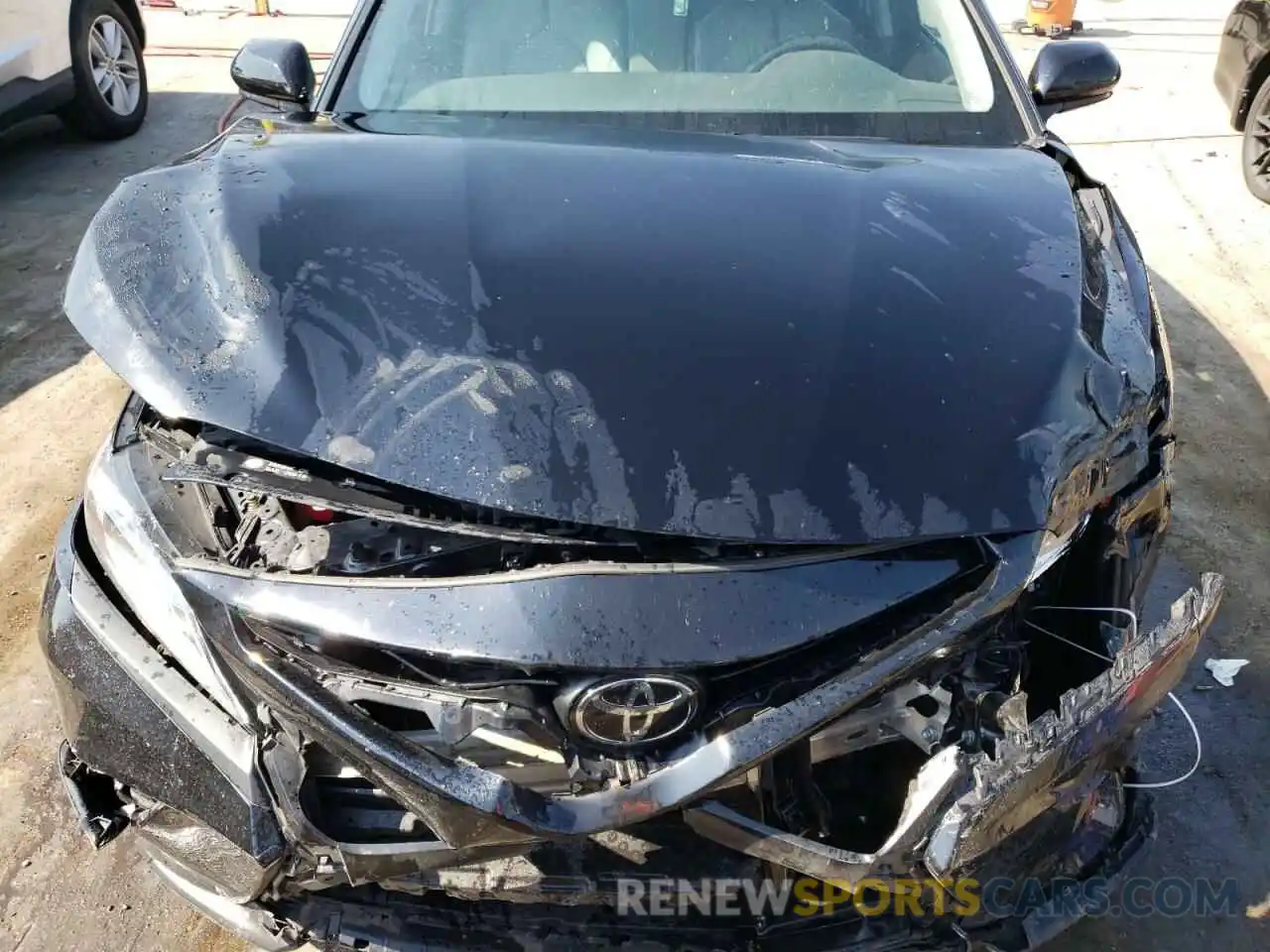 7 Photograph of a damaged car 4T1G11AK1LU936820 TOYOTA CAMRY 2020