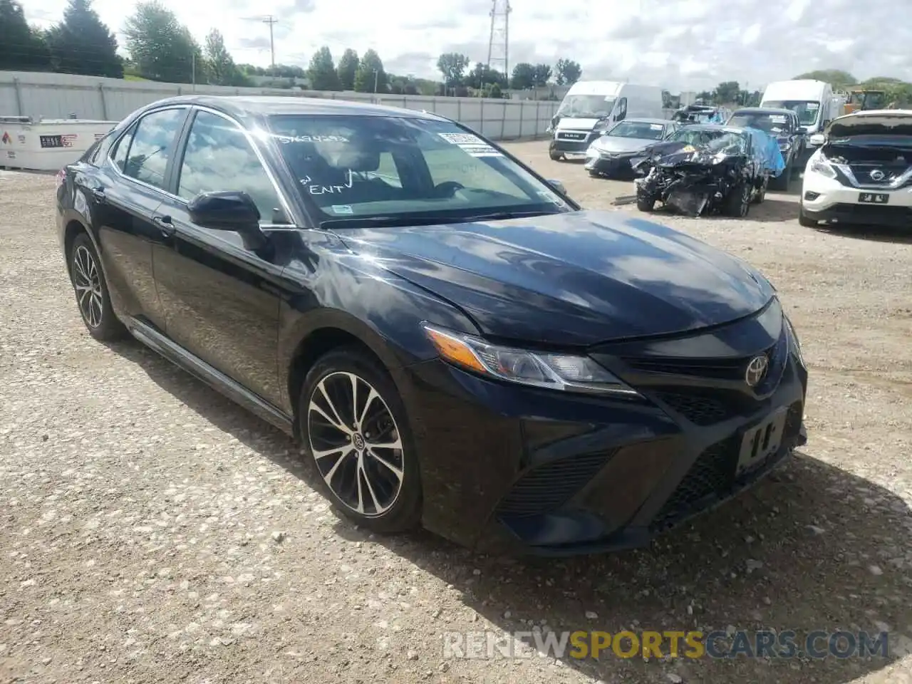 1 Photograph of a damaged car 4T1G11AK1LU939717 TOYOTA CAMRY 2020