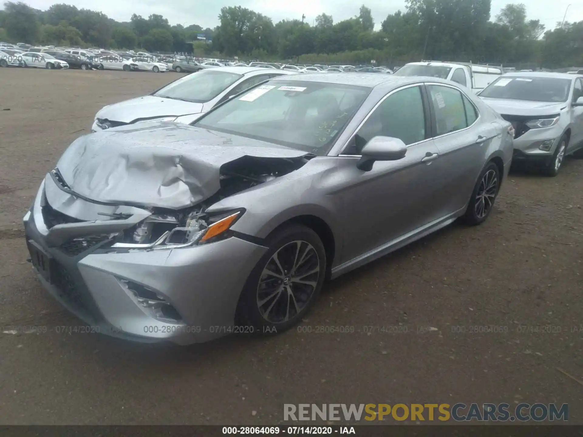 2 Photograph of a damaged car 4T1G11AK1LU943332 TOYOTA CAMRY 2020