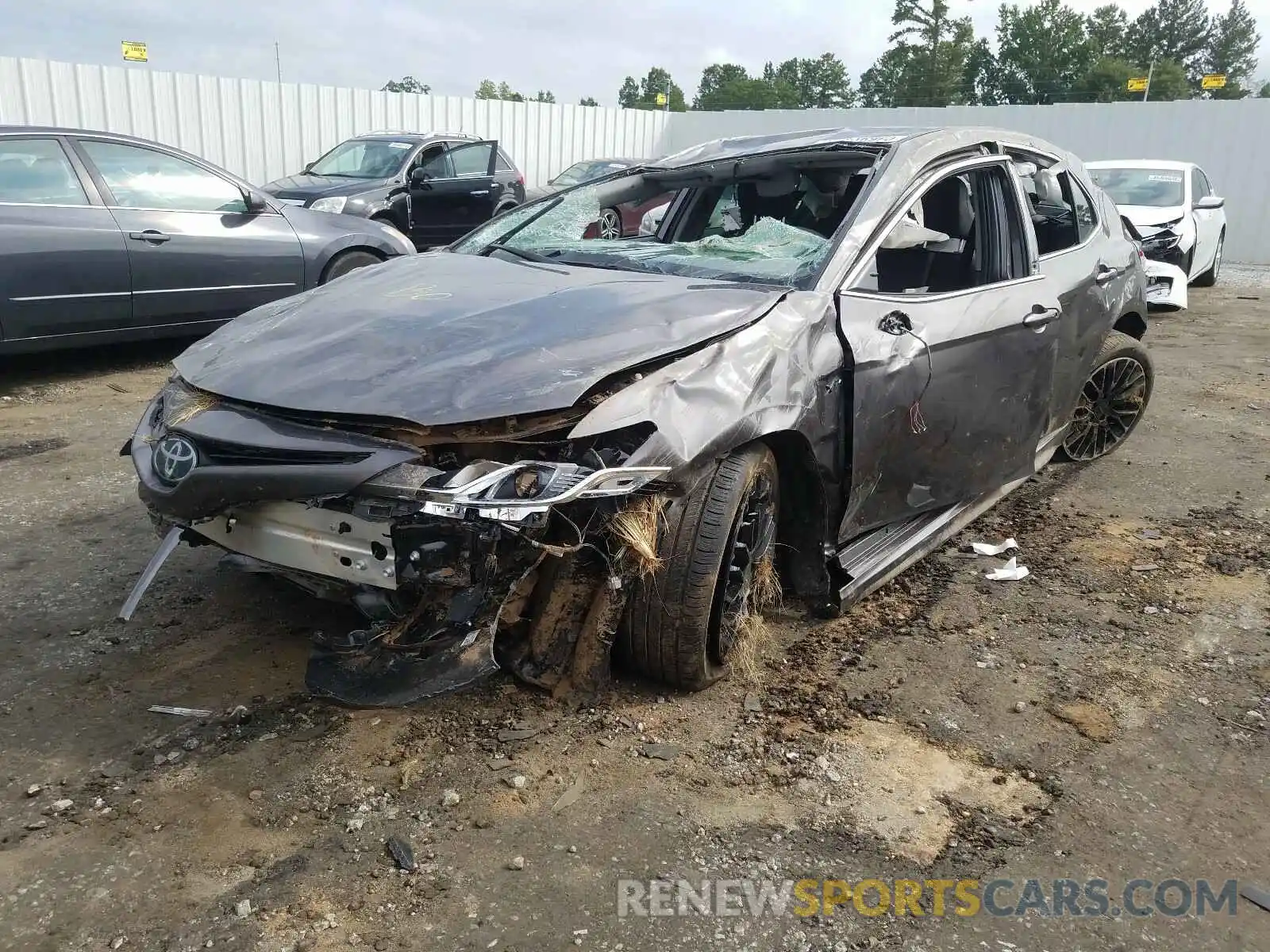 2 Photograph of a damaged car 4T1G11AK1LU946358 TOYOTA CAMRY 2020