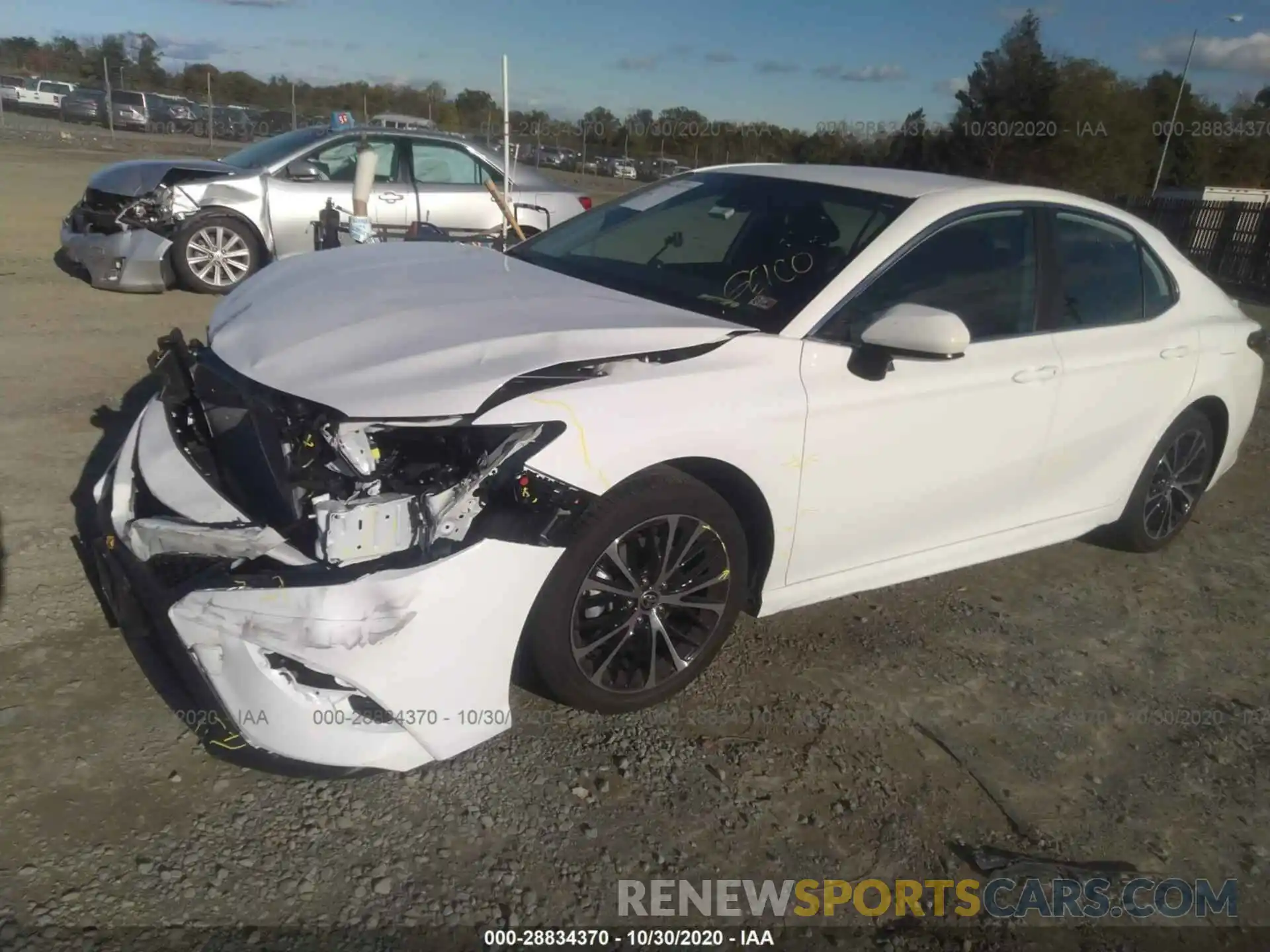 2 Photograph of a damaged car 4T1G11AK1LU947901 TOYOTA CAMRY 2020