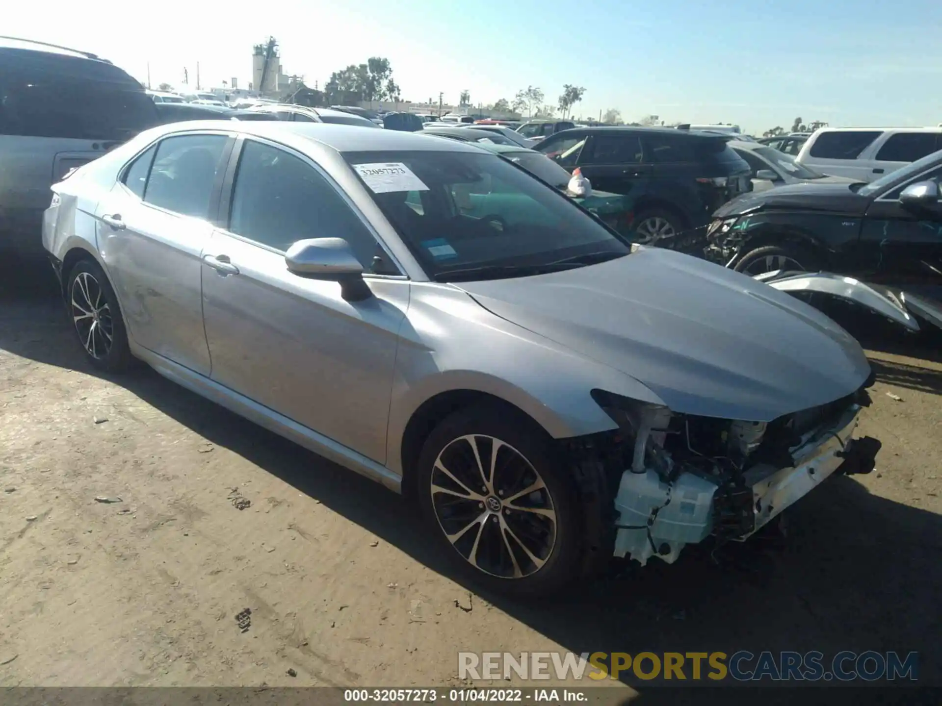 1 Photograph of a damaged car 4T1G11AK1LU969901 TOYOTA CAMRY 2020