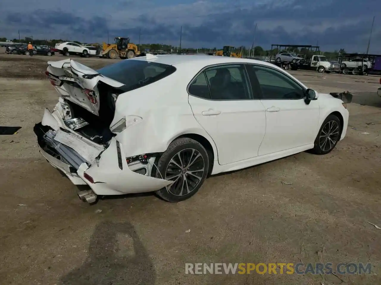 3 Photograph of a damaged car 4T1G11AK1LU970367 TOYOTA CAMRY 2020