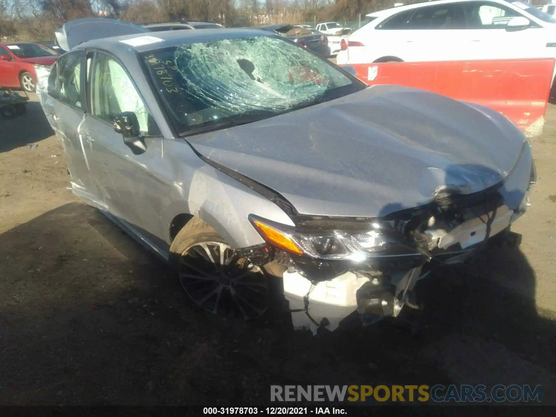 1 Photograph of a damaged car 4T1G11AK1LU970837 TOYOTA CAMRY 2020