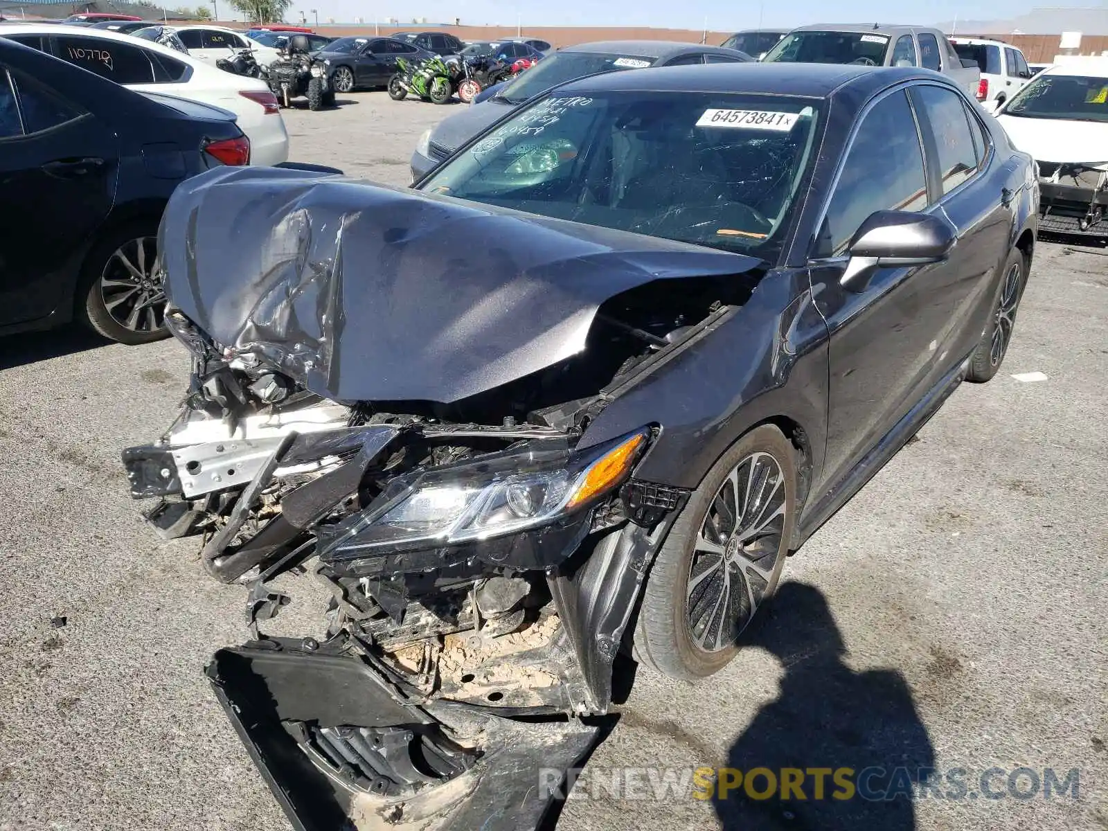 2 Photograph of a damaged car 4T1G11AK1LU975424 TOYOTA CAMRY 2020