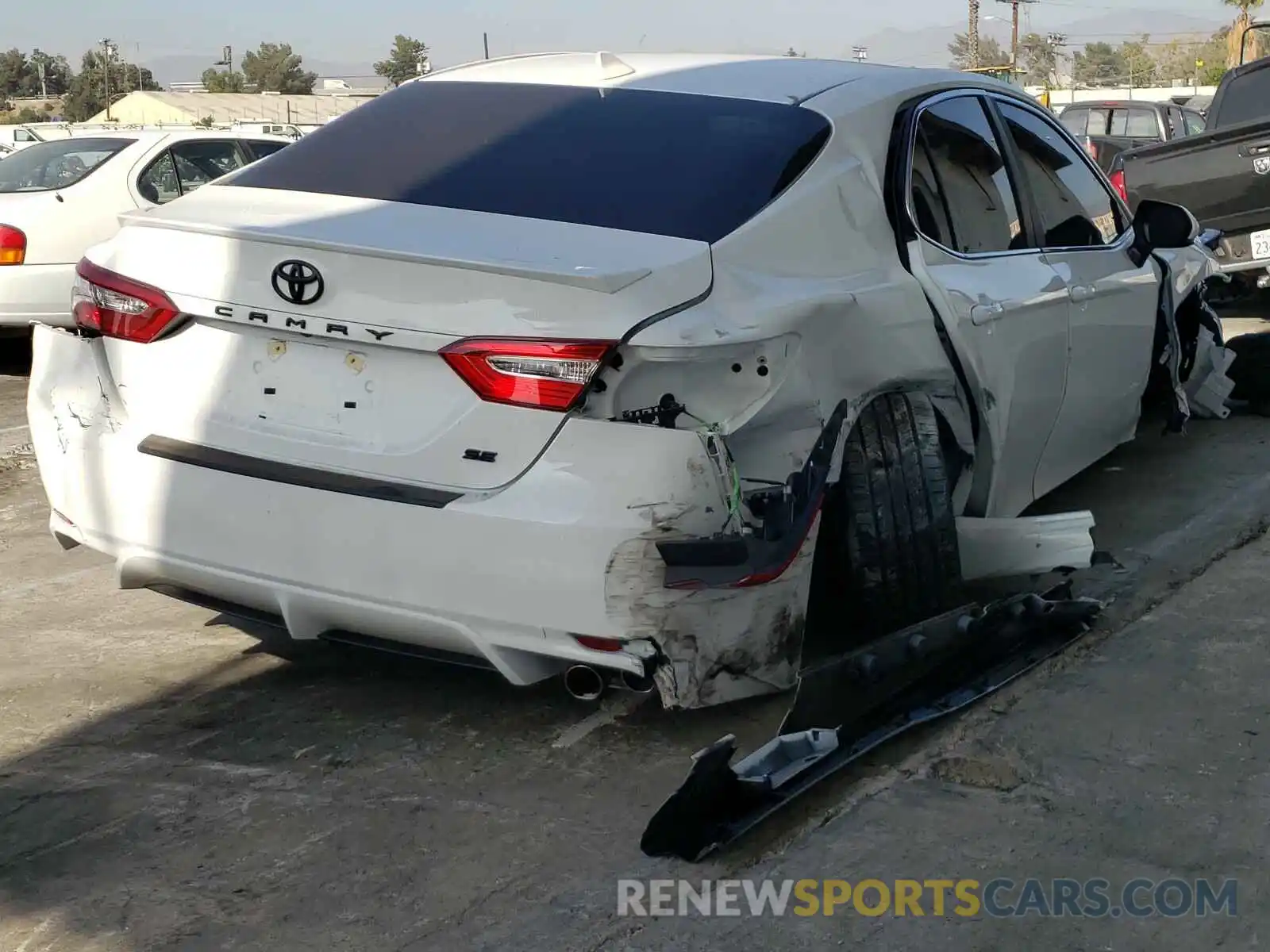 4 Photograph of a damaged car 4T1G11AK1LU975469 TOYOTA CAMRY 2020