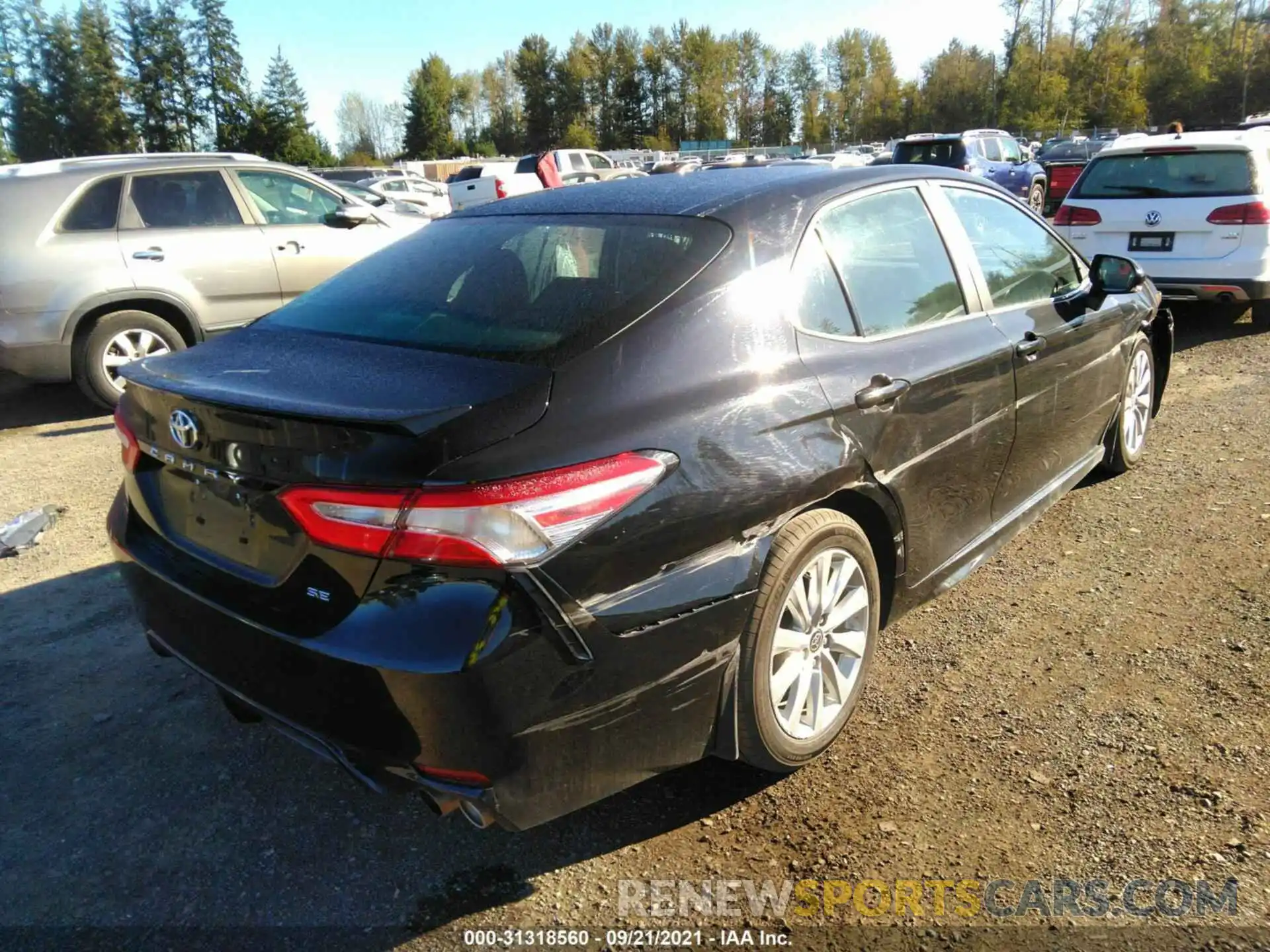 4 Photograph of a damaged car 4T1G11AK1LU977075 TOYOTA CAMRY 2020