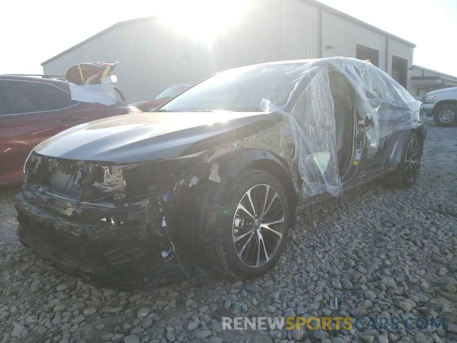 2 Photograph of a damaged car 4T1G11AK1LU978050 TOYOTA CAMRY 2020