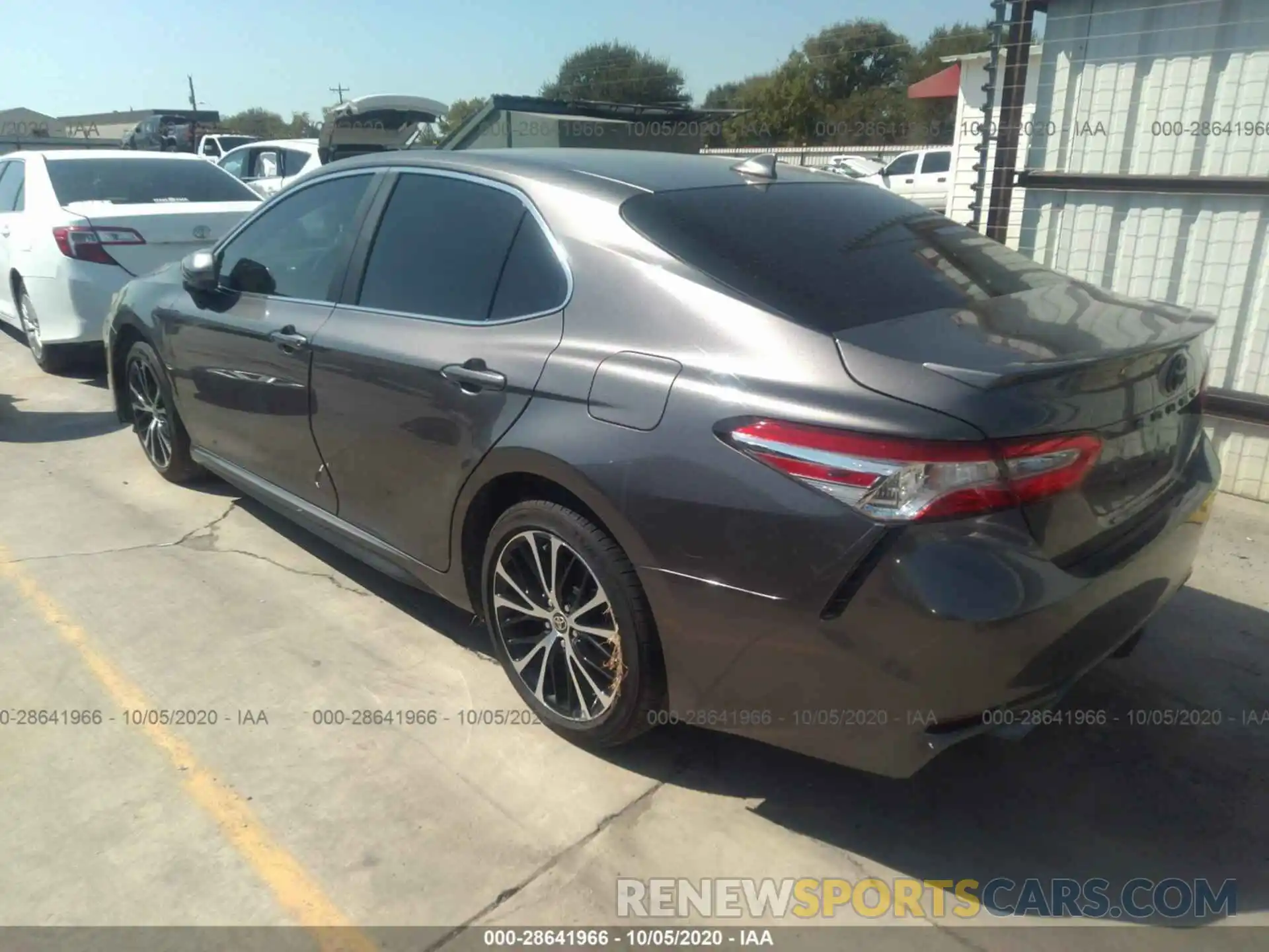 3 Photograph of a damaged car 4T1G11AK1LU983376 TOYOTA CAMRY 2020