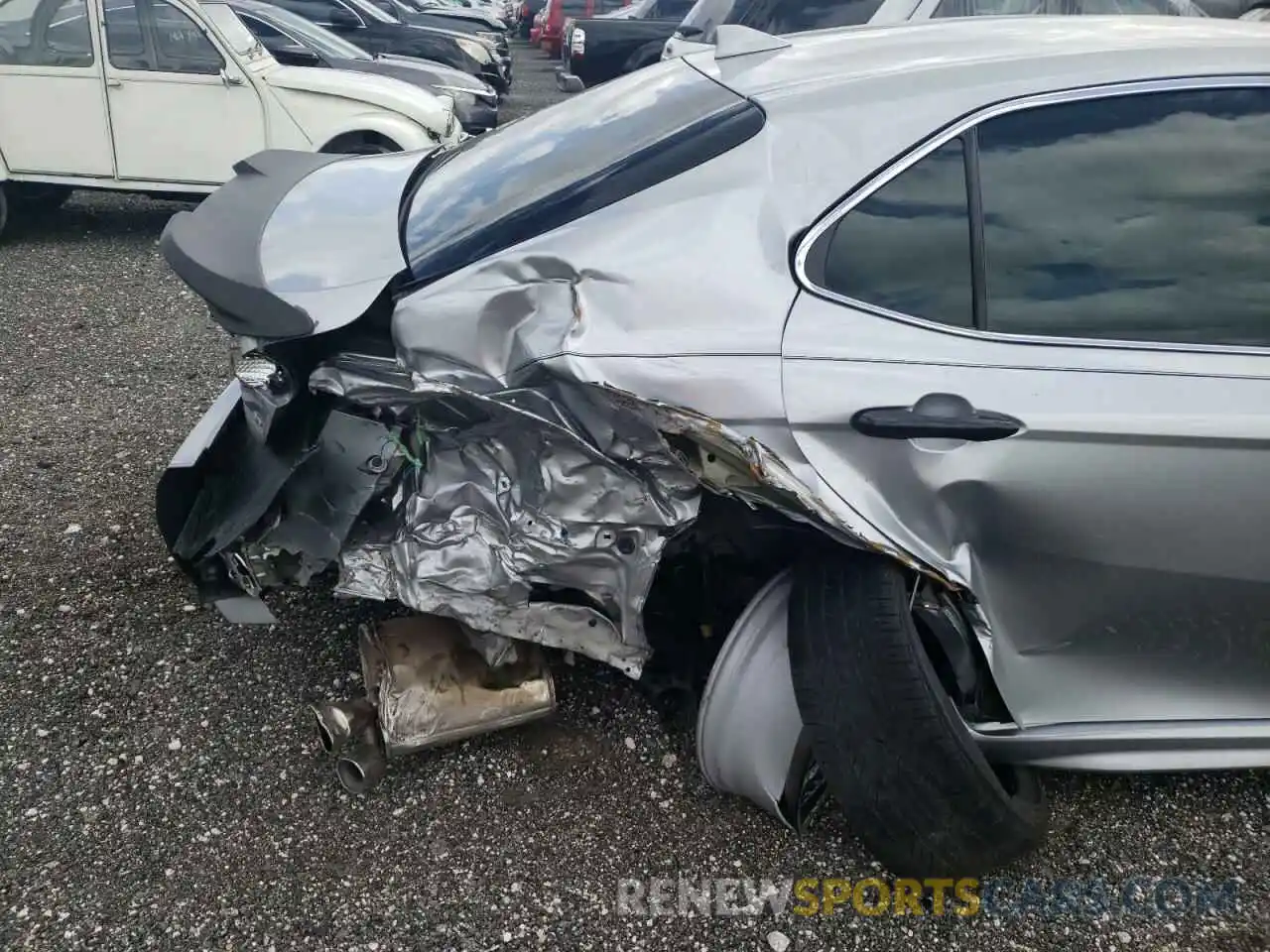 9 Photograph of a damaged car 4T1G11AK1LU984463 TOYOTA CAMRY 2020