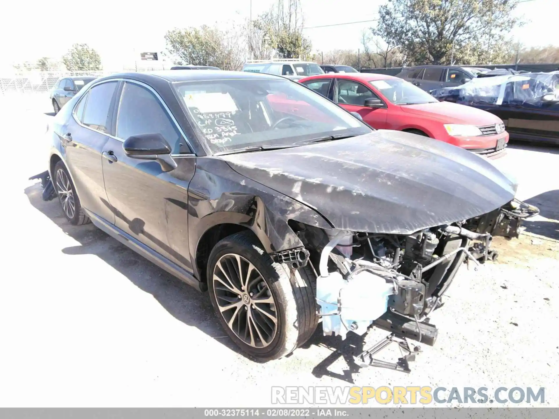 1 Photograph of a damaged car 4T1G11AK1LU989999 TOYOTA CAMRY 2020