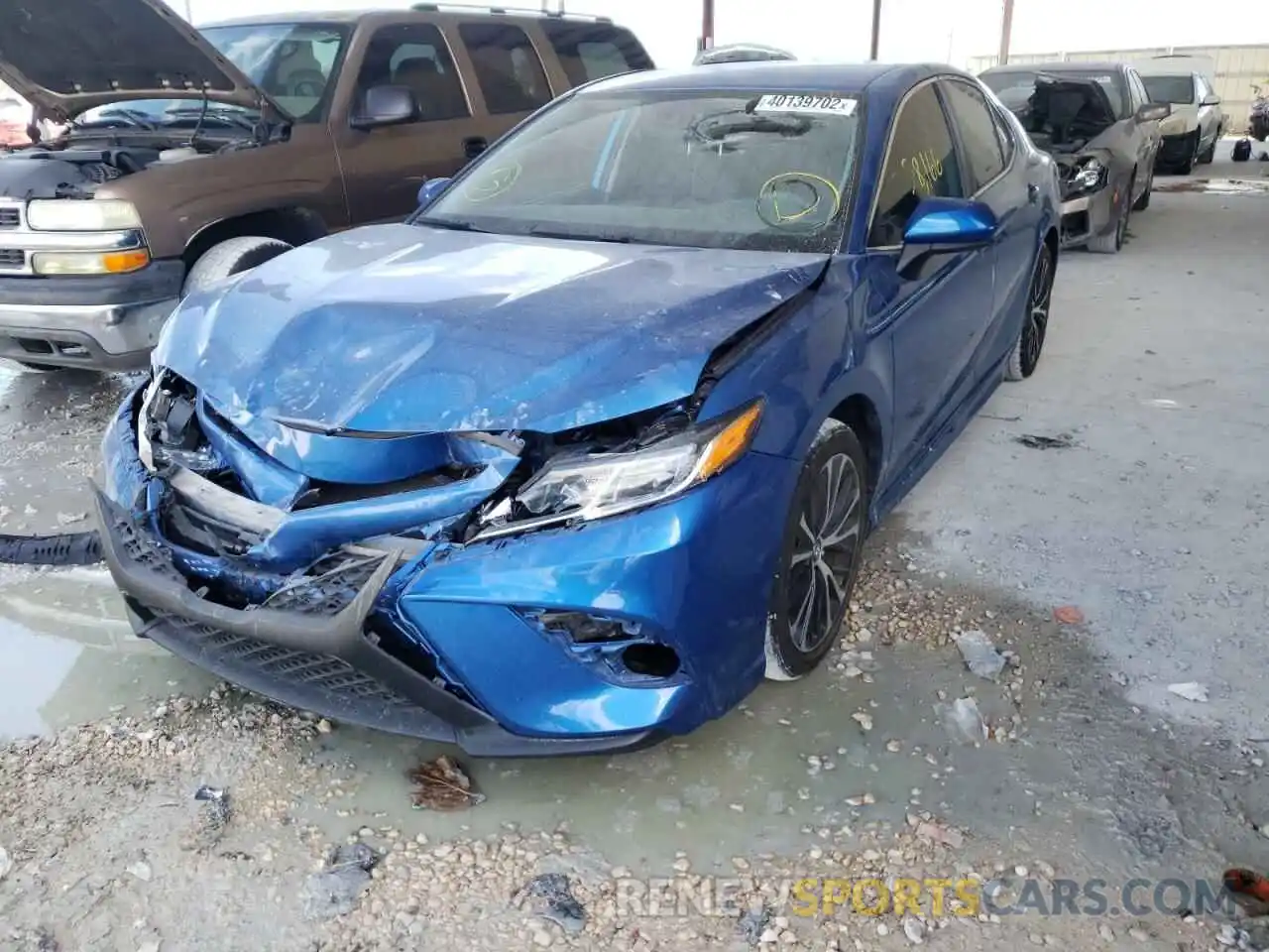 2 Photograph of a damaged car 4T1G11AK2LU301542 TOYOTA CAMRY 2020