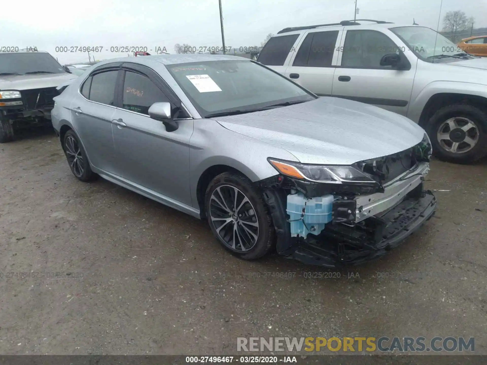 1 Photograph of a damaged car 4T1G11AK2LU307101 TOYOTA CAMRY 2020