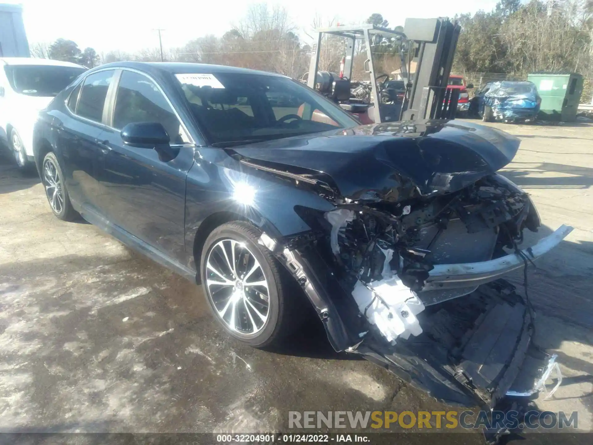 1 Photograph of a damaged car 4T1G11AK2LU310788 TOYOTA CAMRY 2020