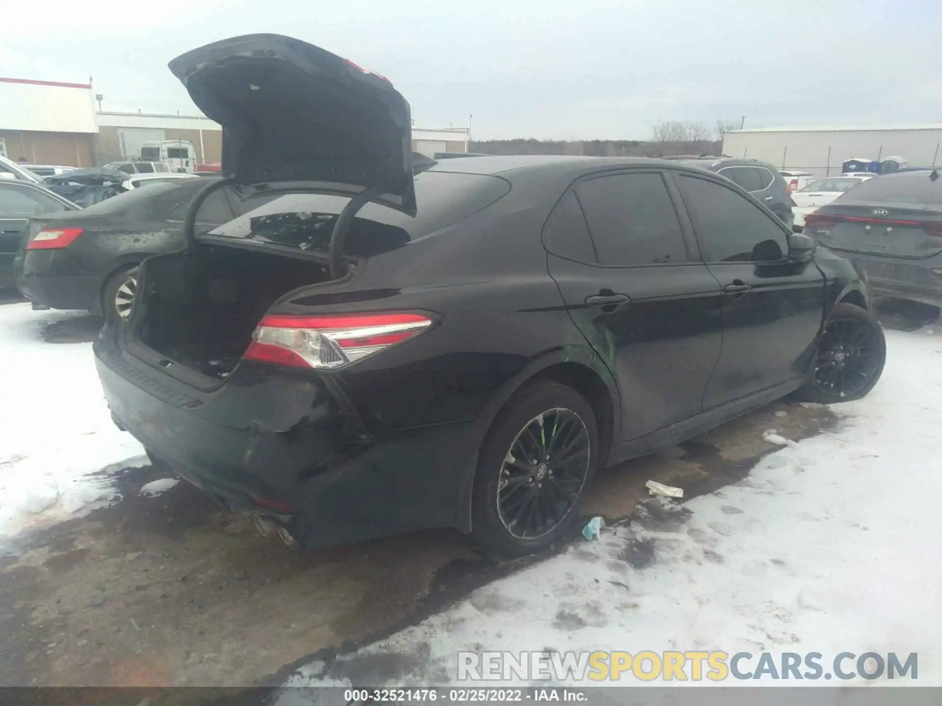 4 Photograph of a damaged car 4T1G11AK2LU310936 TOYOTA CAMRY 2020