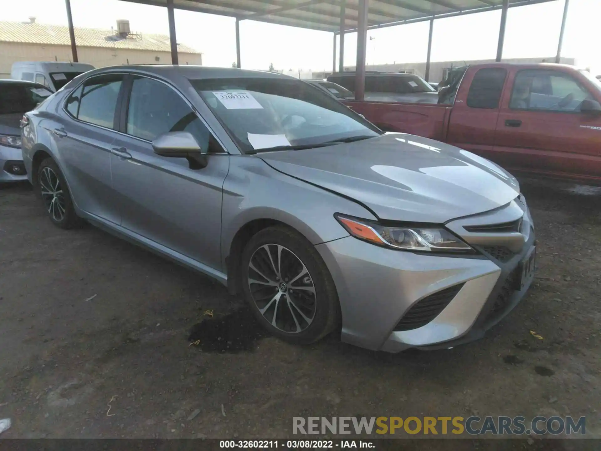 1 Photograph of a damaged car 4T1G11AK2LU312475 TOYOTA CAMRY 2020