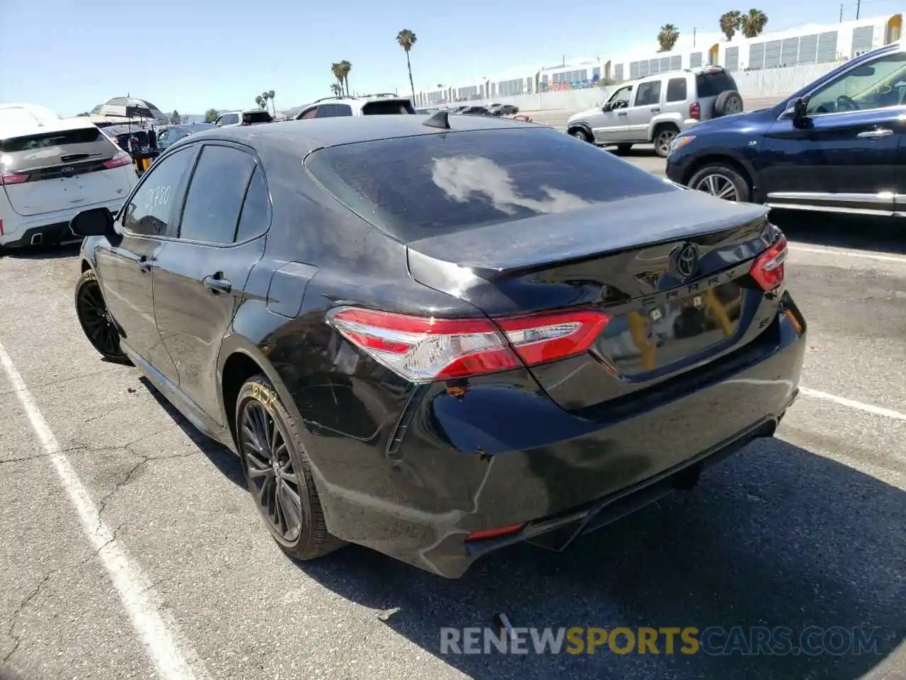 3 Photograph of a damaged car 4T1G11AK2LU312704 TOYOTA CAMRY 2020