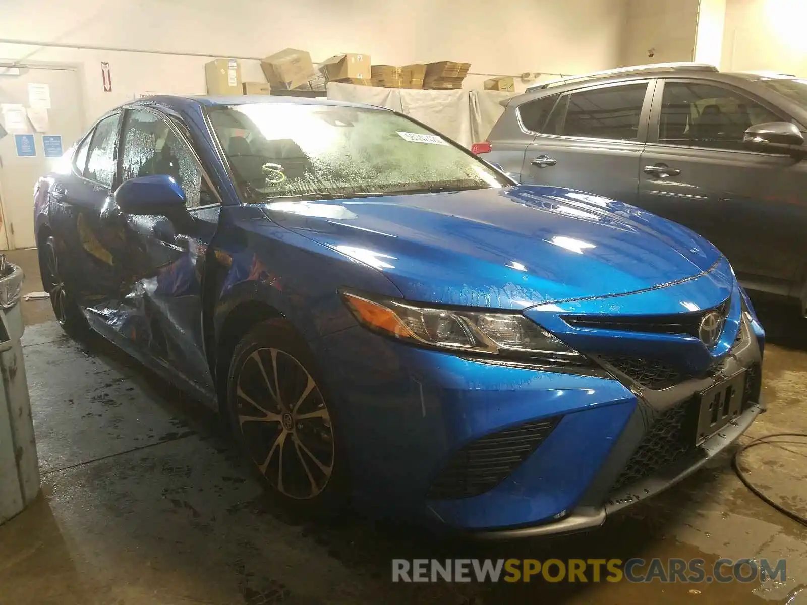 1 Photograph of a damaged car 4T1G11AK2LU315943 TOYOTA CAMRY 2020