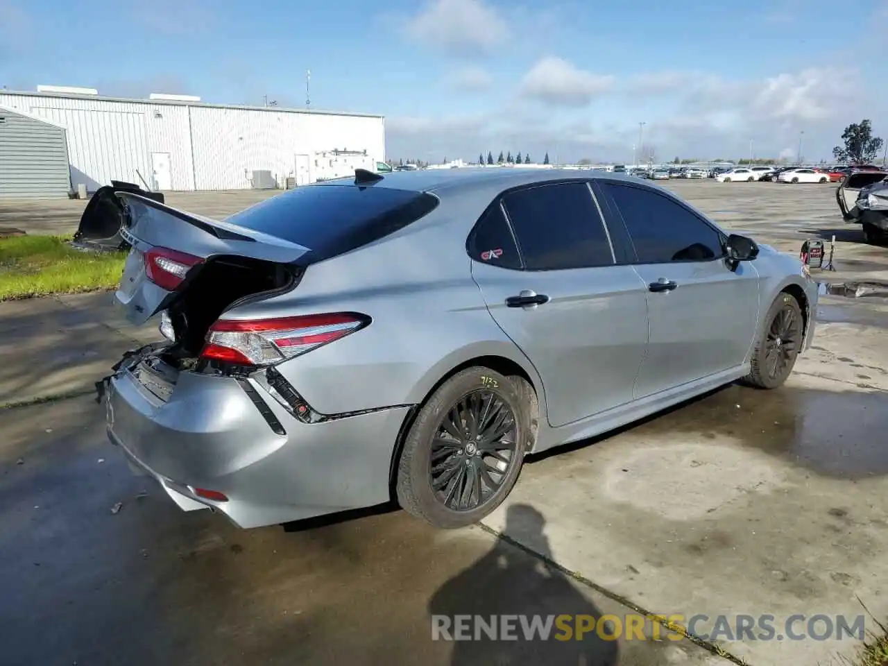 3 Photograph of a damaged car 4T1G11AK2LU325825 TOYOTA CAMRY 2020