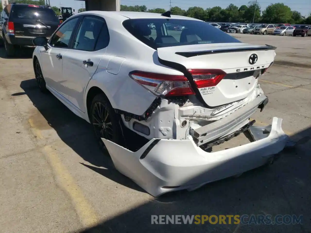 3 Photograph of a damaged car 4T1G11AK2LU330491 TOYOTA CAMRY 2020