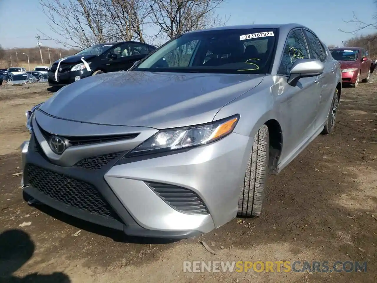 2 Photograph of a damaged car 4T1G11AK2LU330622 TOYOTA CAMRY 2020