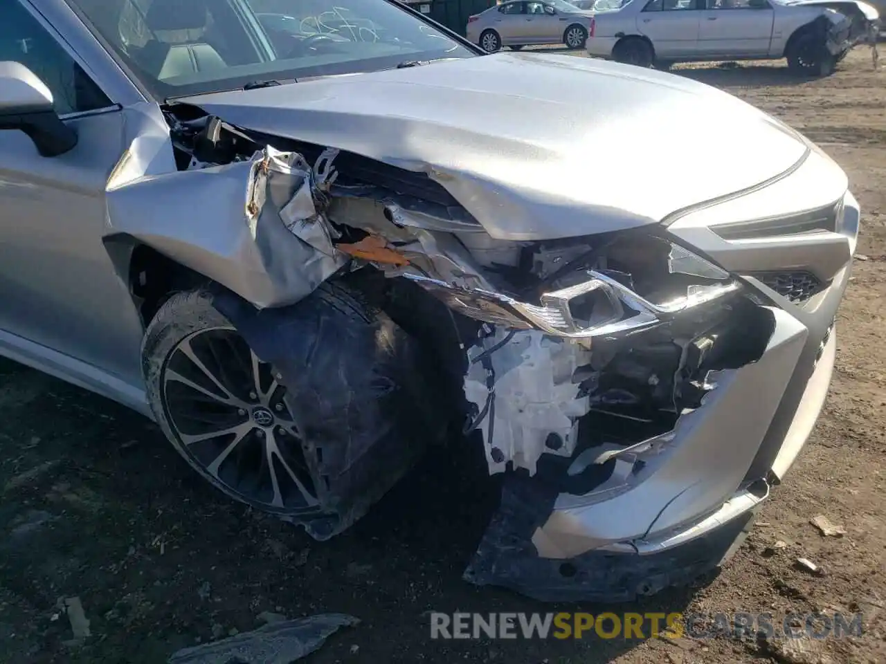 9 Photograph of a damaged car 4T1G11AK2LU330622 TOYOTA CAMRY 2020