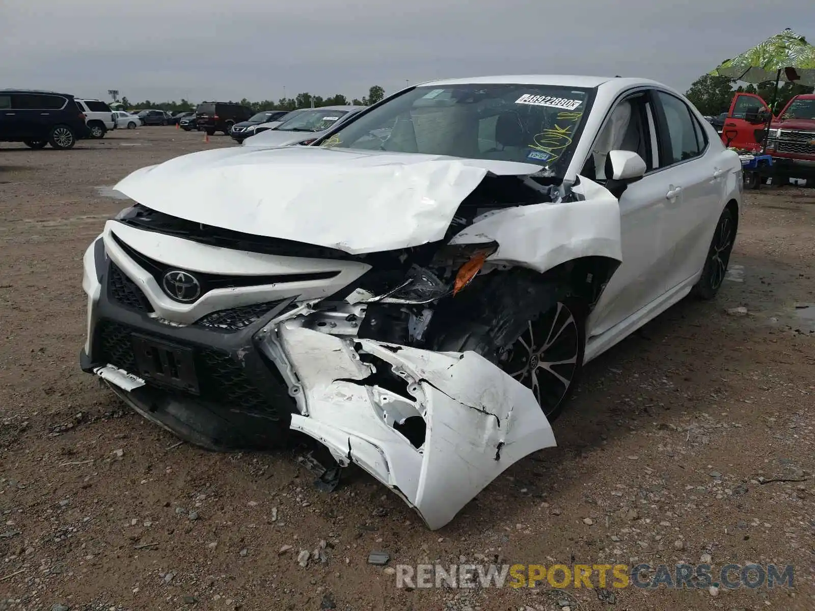 2 Photograph of a damaged car 4T1G11AK2LU330815 TOYOTA CAMRY 2020