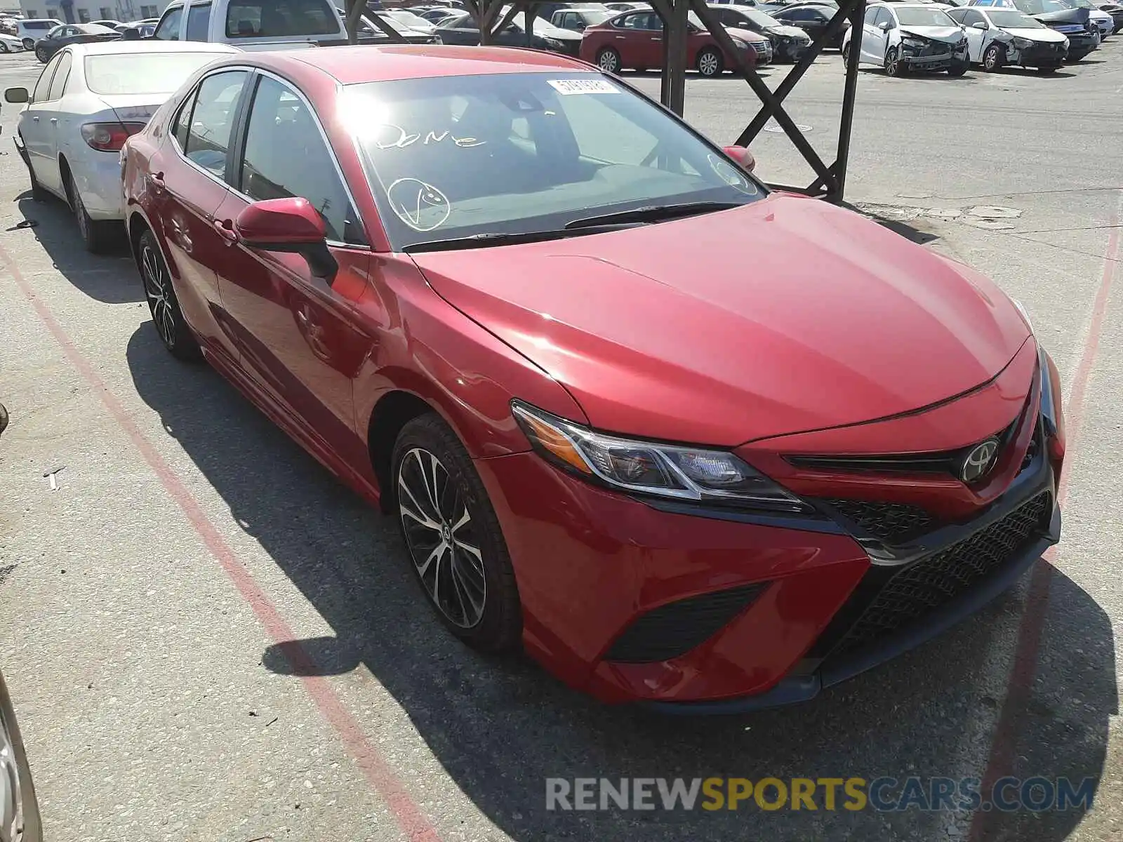 1 Photograph of a damaged car 4T1G11AK2LU334119 TOYOTA CAMRY 2020