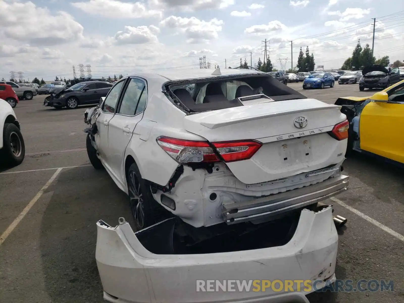 9 Photograph of a damaged car 4T1G11AK2LU334444 TOYOTA CAMRY 2020