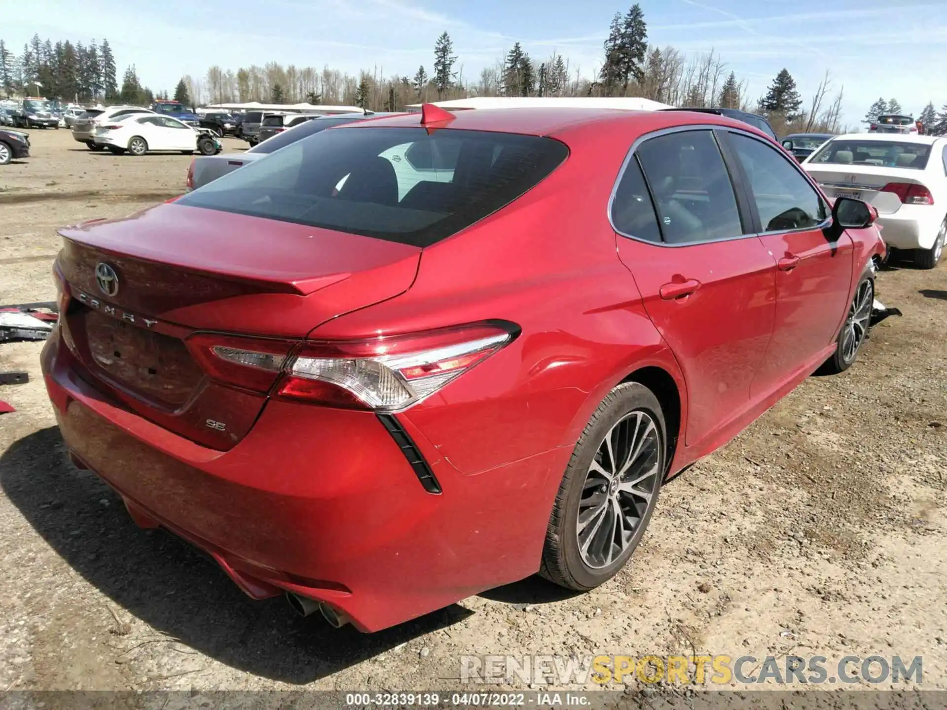 4 Photograph of a damaged car 4T1G11AK2LU339742 TOYOTA CAMRY 2020